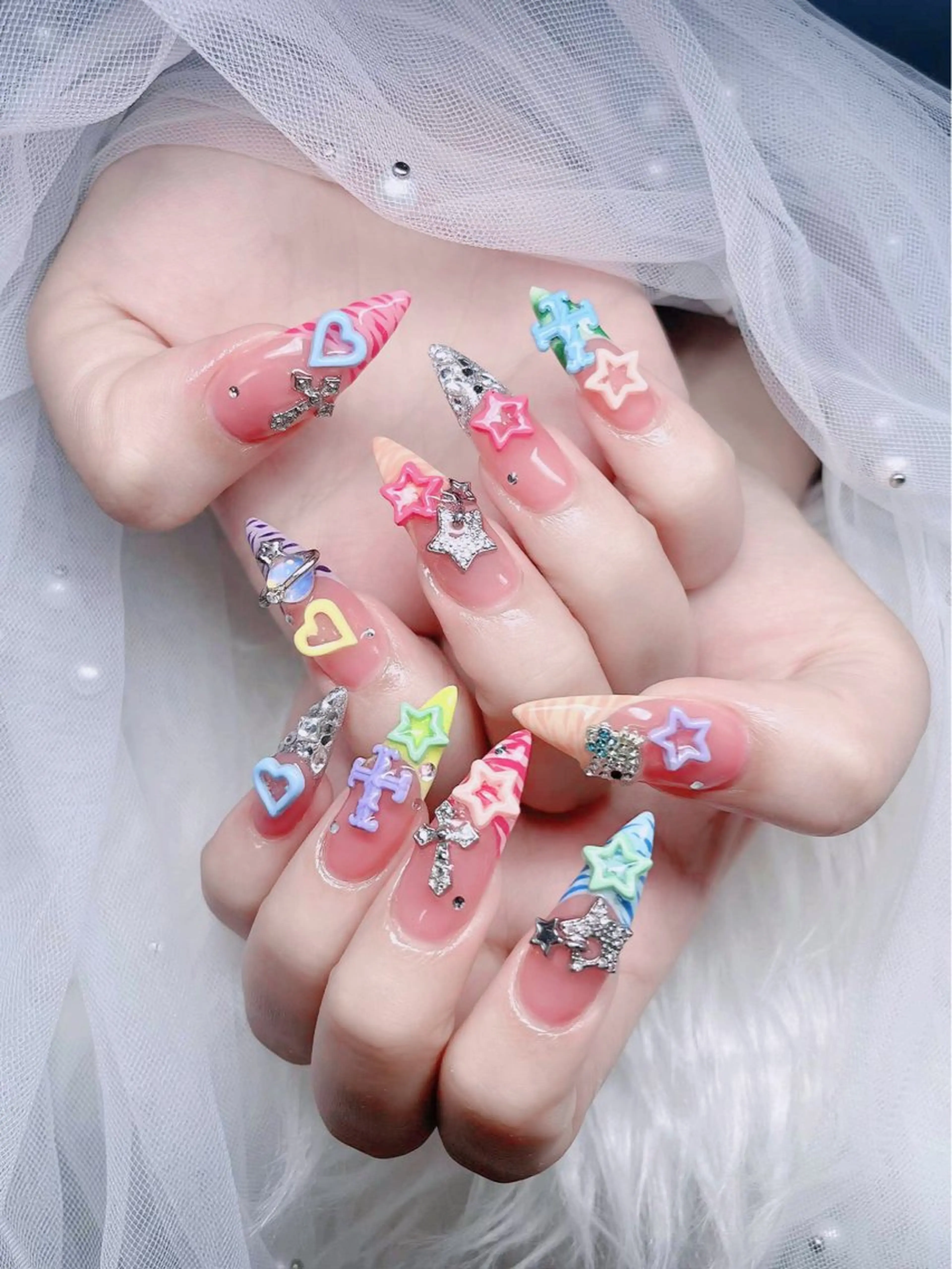 ネイル フレンチネイル ジェルネイル ハロウィン キラキラネイル 韓国ネイル ハンドネイル H.baby Nail Salonのネイルデザイン