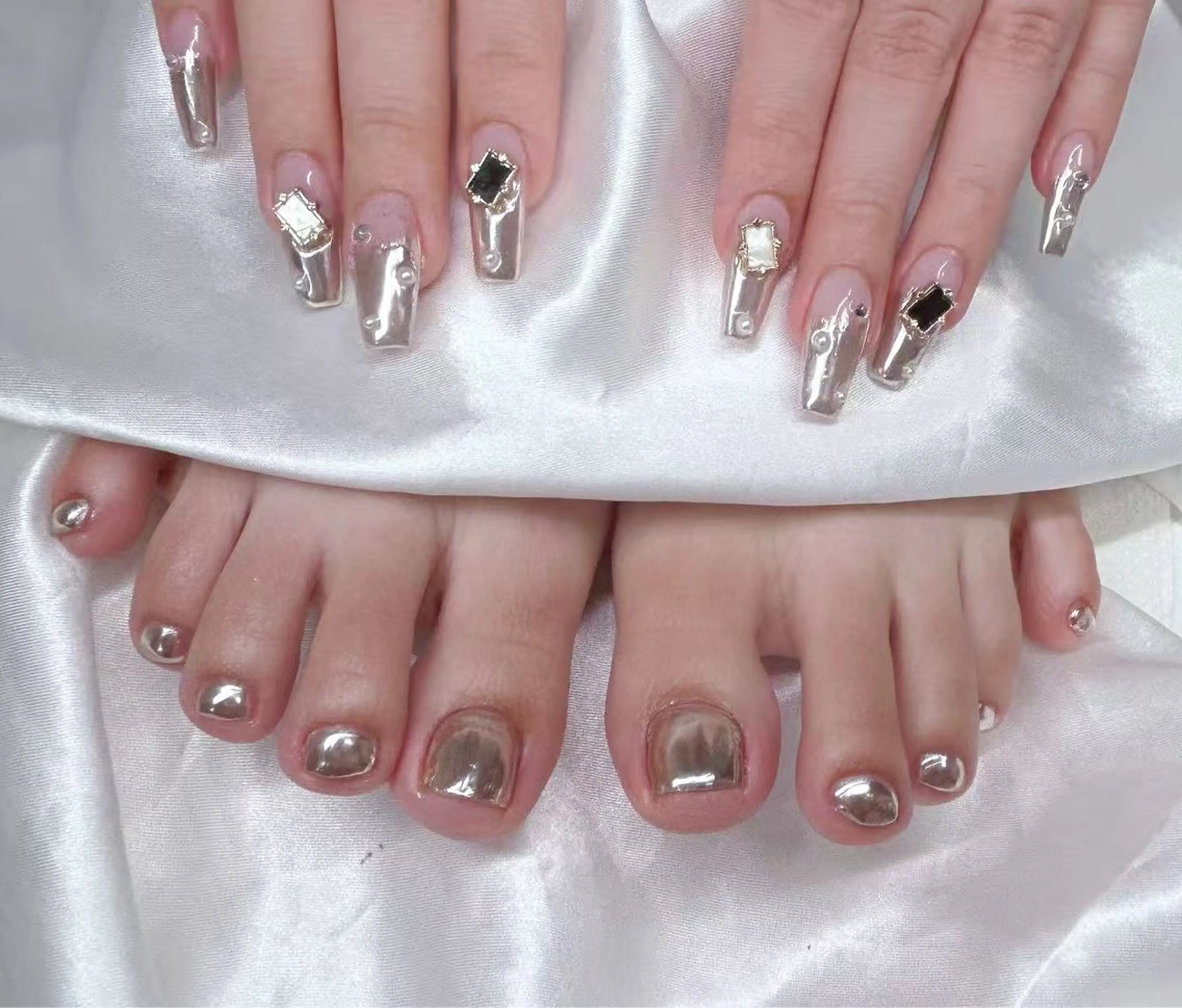 ネイル 高木 維麗絲のネイルデザイン