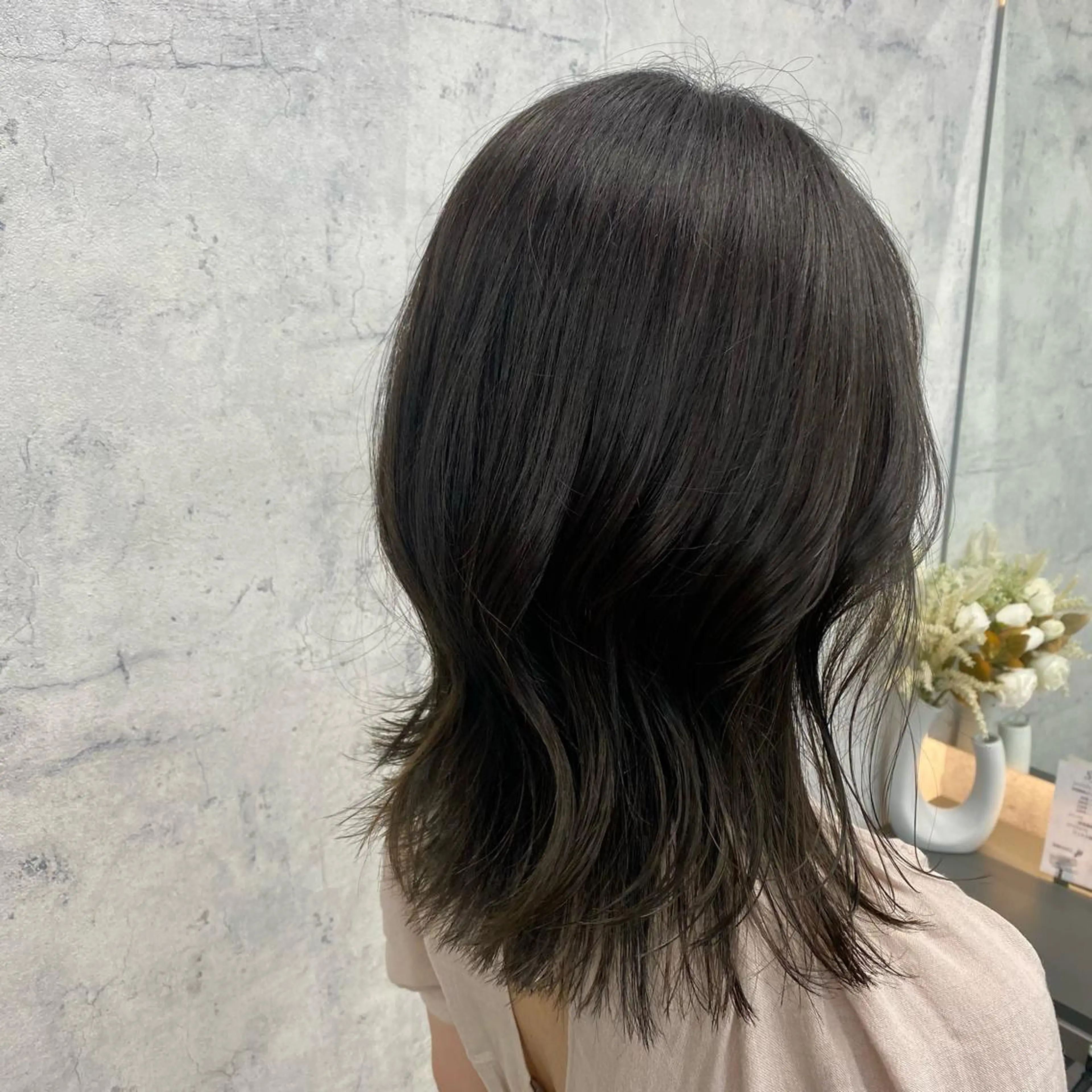 ミディアム カラー カット トリートメント Misora/ボブ/ レイヤー/艶カラーのヘアスタイル