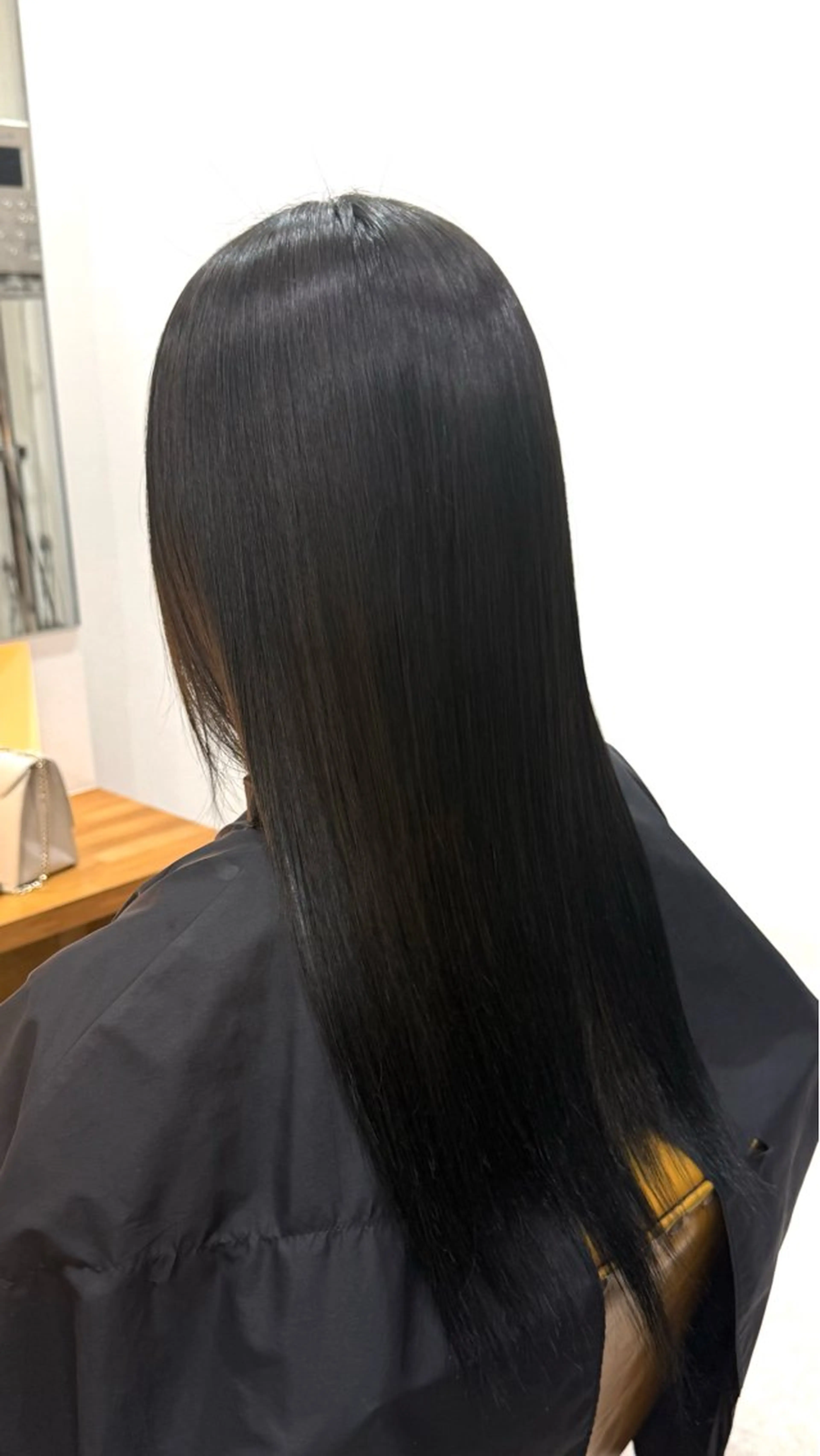 カラー ブラウンカラー ダークブラウン ヘアカラー トリートメント DECO HAIR 井上琴愛のヘアスタイル