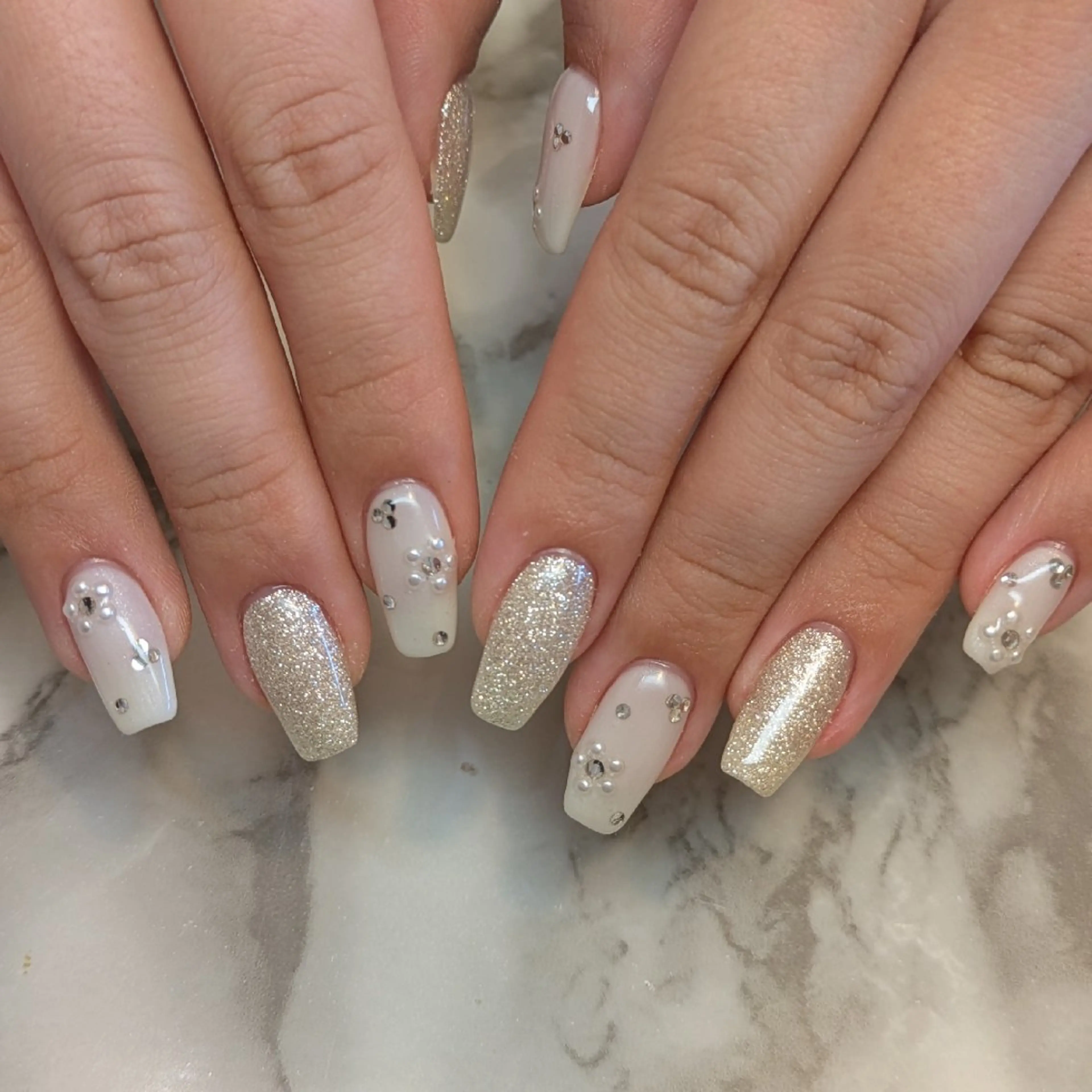 ネイル フラワーネイル ジェヌインネイル 河内のネイルデザイン