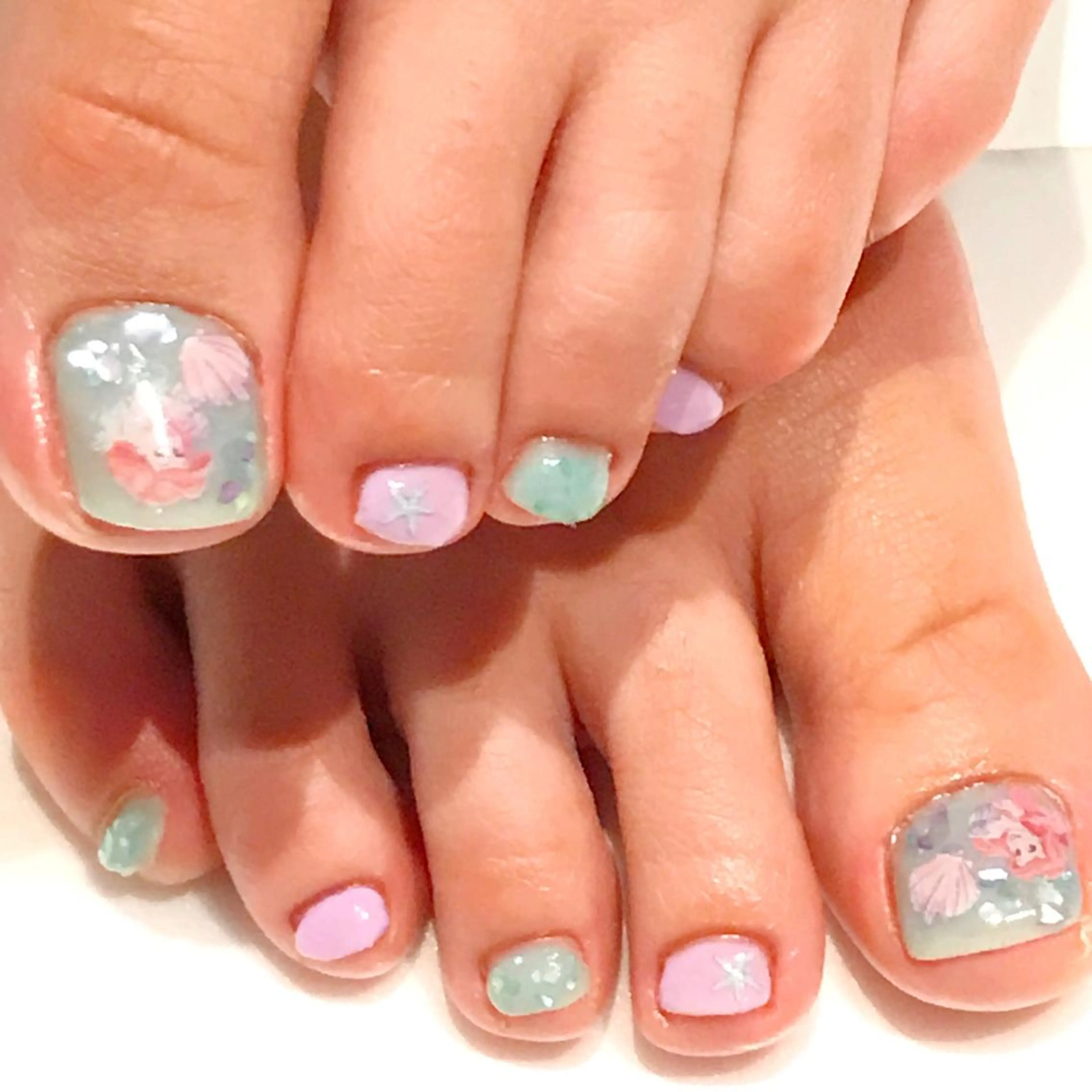 ネイル フットネイル YUN 💅のネイルデザイン