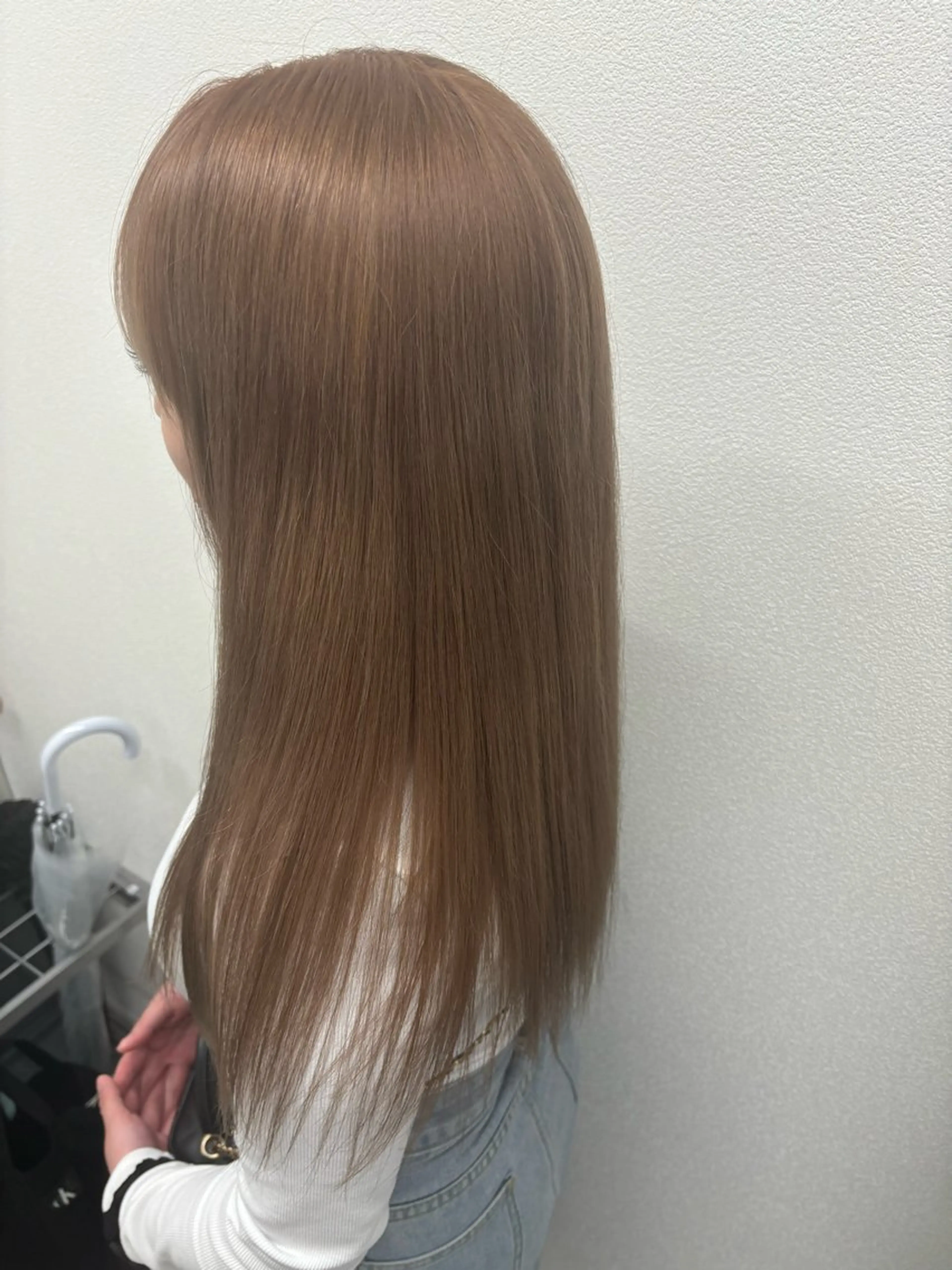 ロング カラー モテ髪💕ハイトーン ベージュ yuriaのヘアスタイル