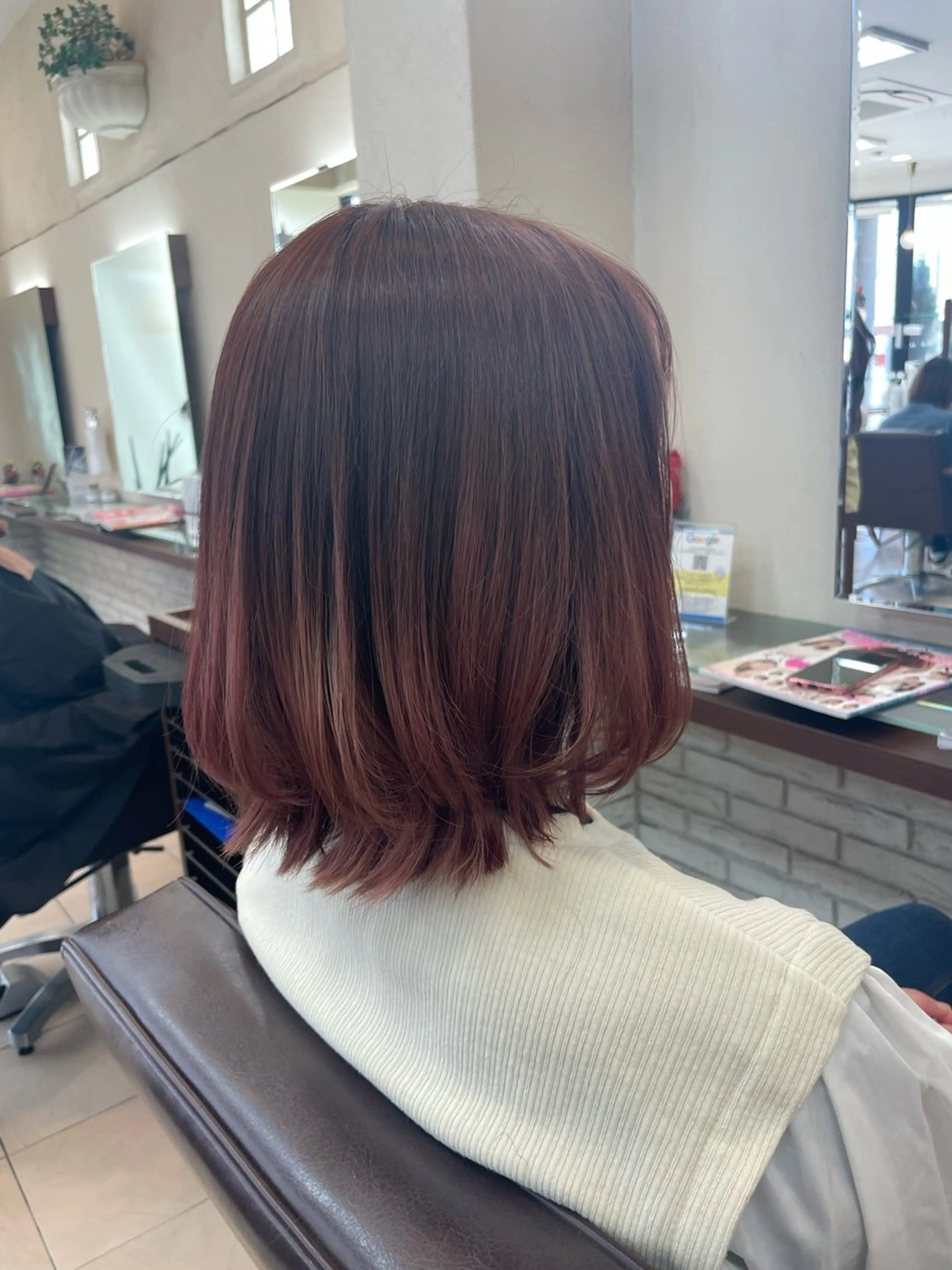 ミディアム カラー ハイトーン×デザイン 🪽🫧HIKARIのヘアスタイル