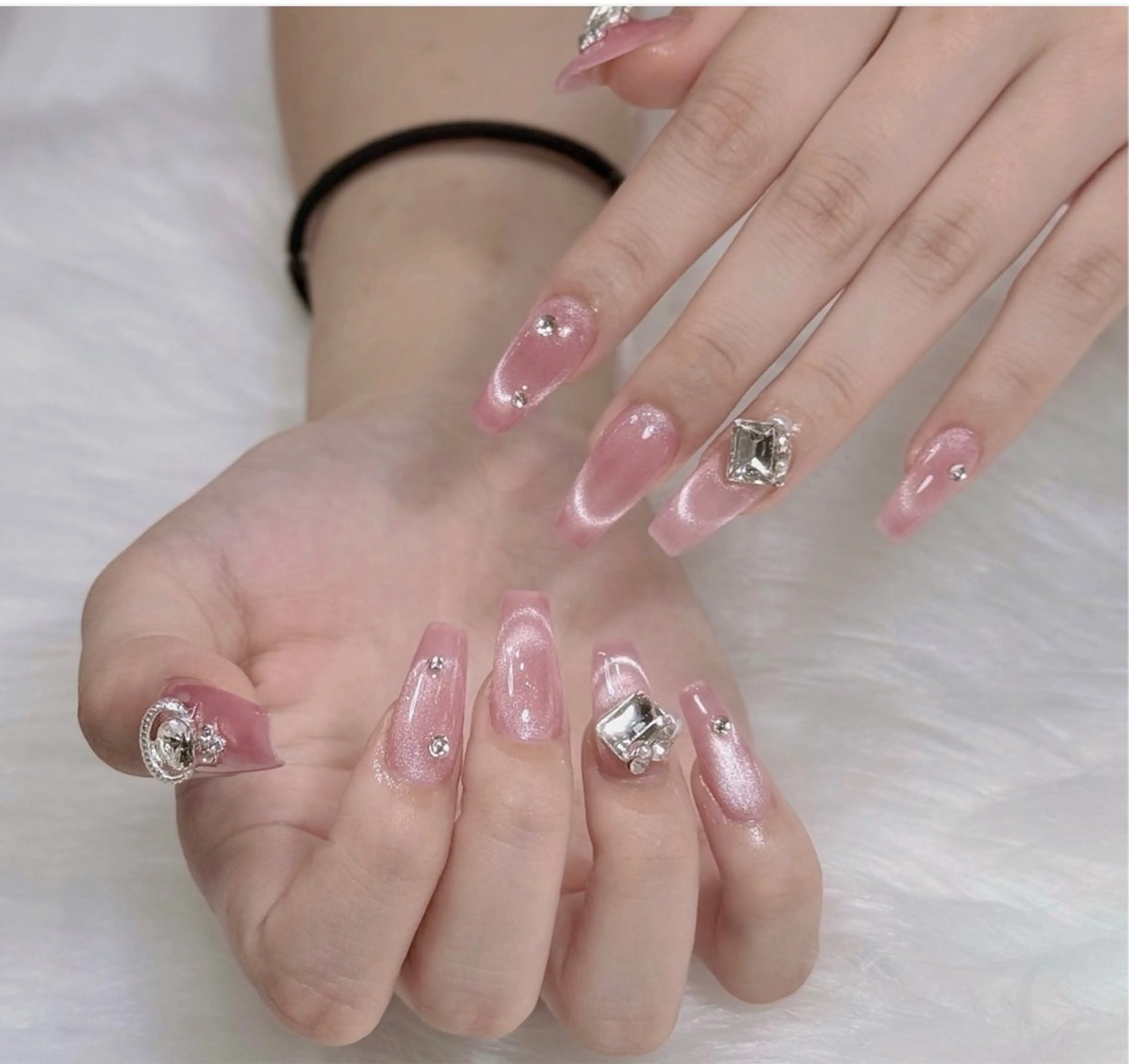 ネイル Luxe Nailのネイルデザイン