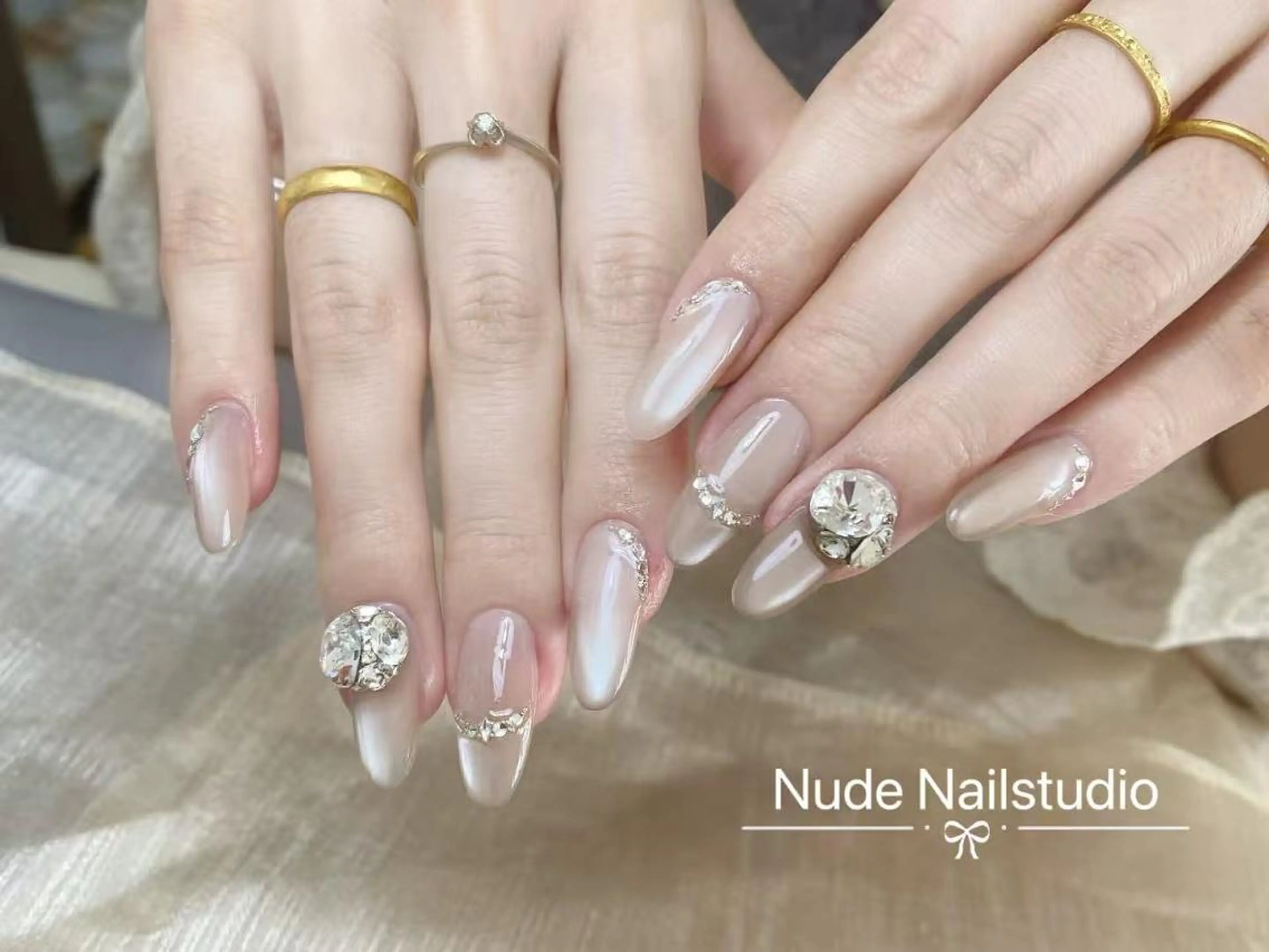 ネイル チークネイル フットネイル フレンチネイル ジェルネイル ガラスフレンチ ヌドネイルスタジオ もものネイルデザイン