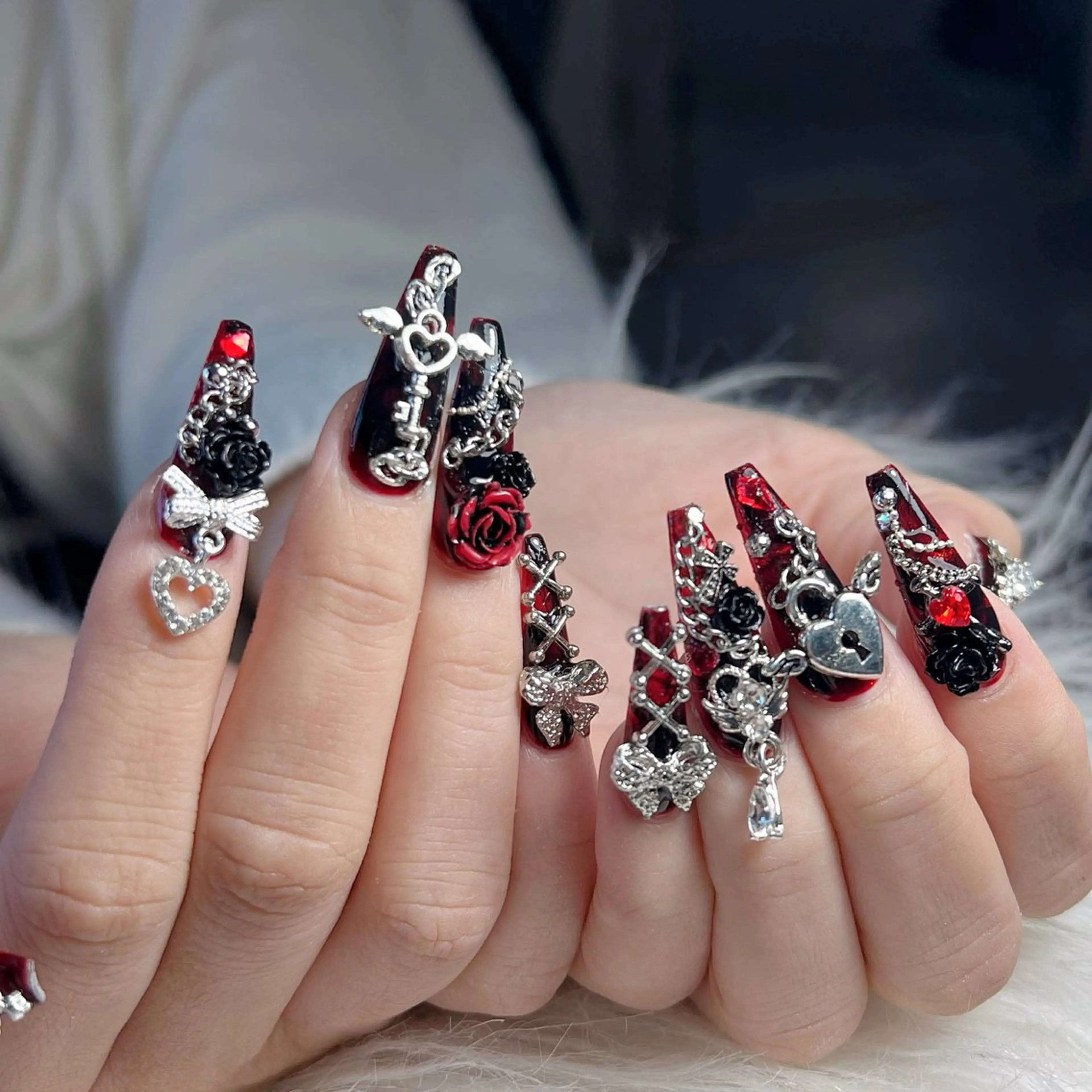 ネイル オーロラネイル クリアネイル 成人式 フラッシュネイル ジェルネイル ハンドネイル Amee Nail Salonのネイルデザイン