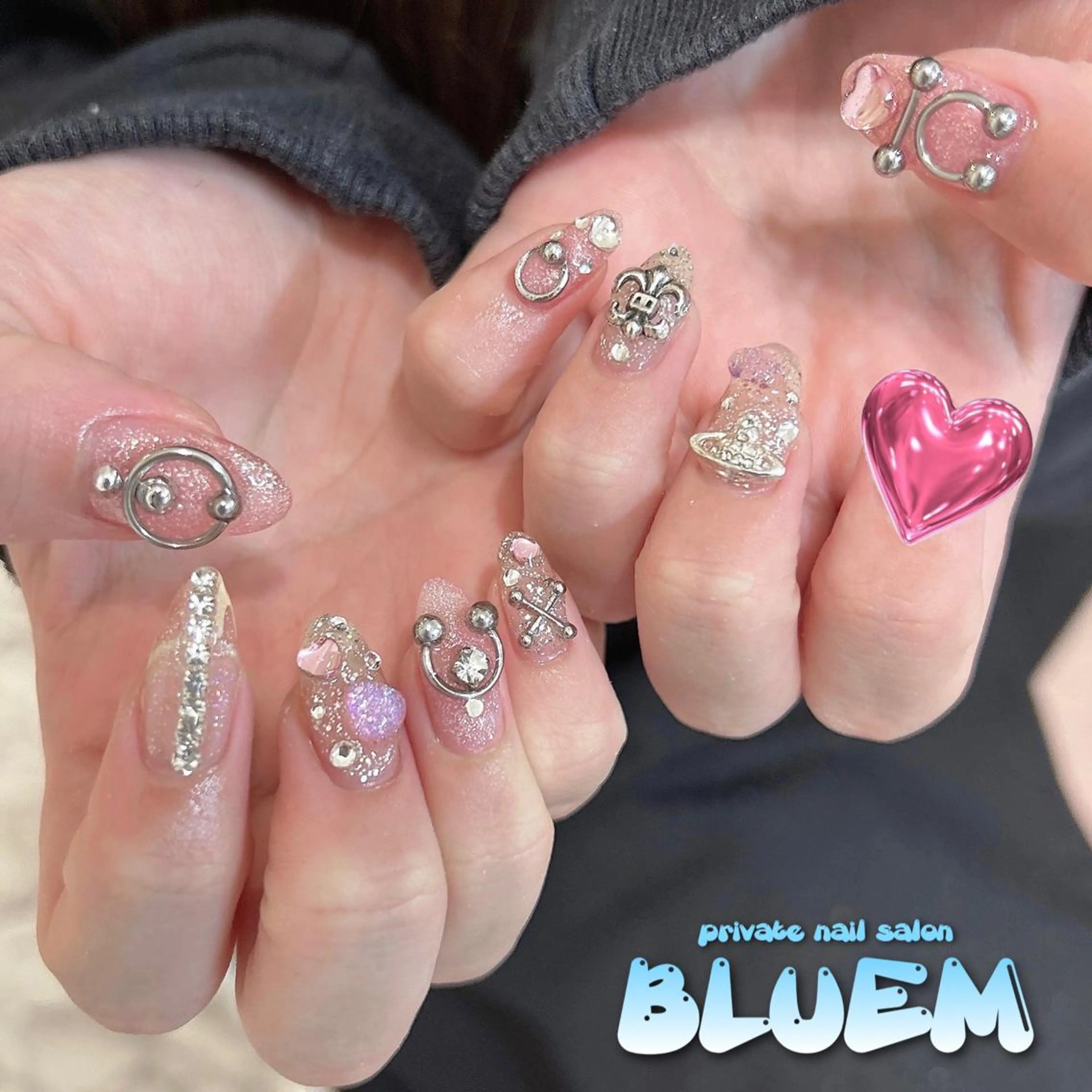 ネイル ハンドネイル BLUEM なな🐶のネイルデザイン