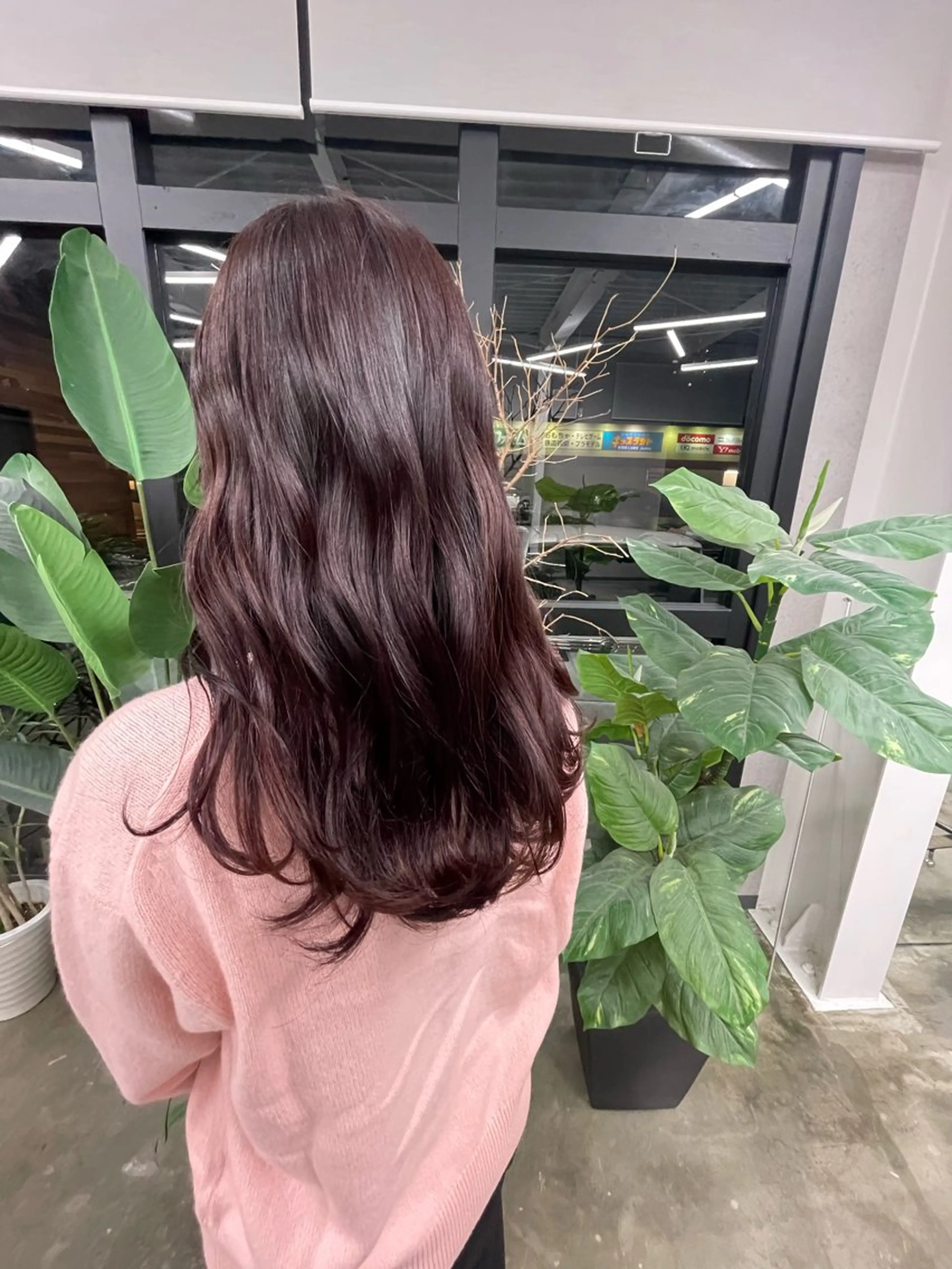 セミロング カット ヘアカラー トリートメント LITA hair所属・鄭 弘志のヘアスタイル