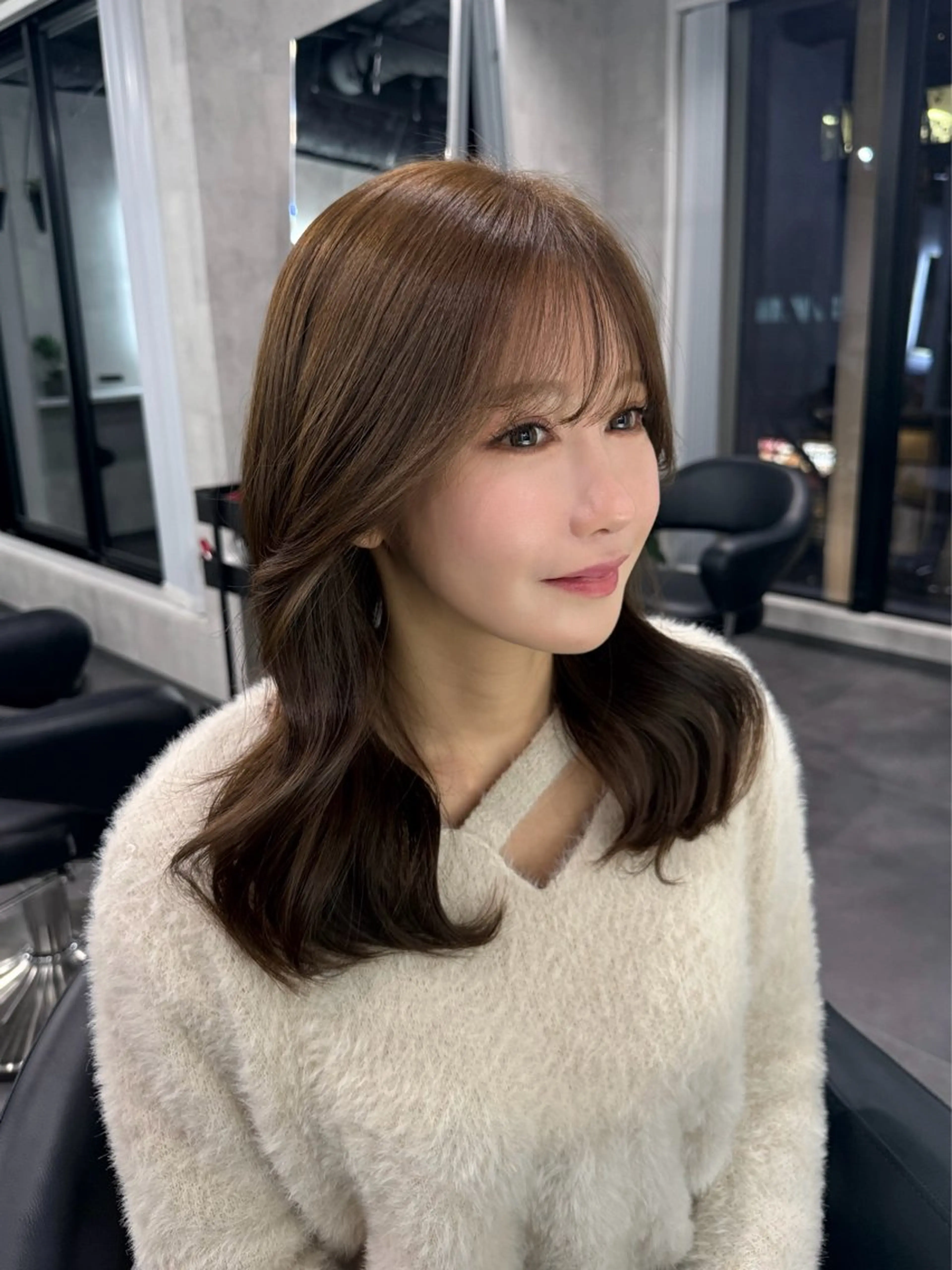 ミディアム カット トリートメント LAVEL 渋谷 髪質改善 レイヤーカット所属・💖艶髪/韓国ヘア 💖asukaのヘアスタイル