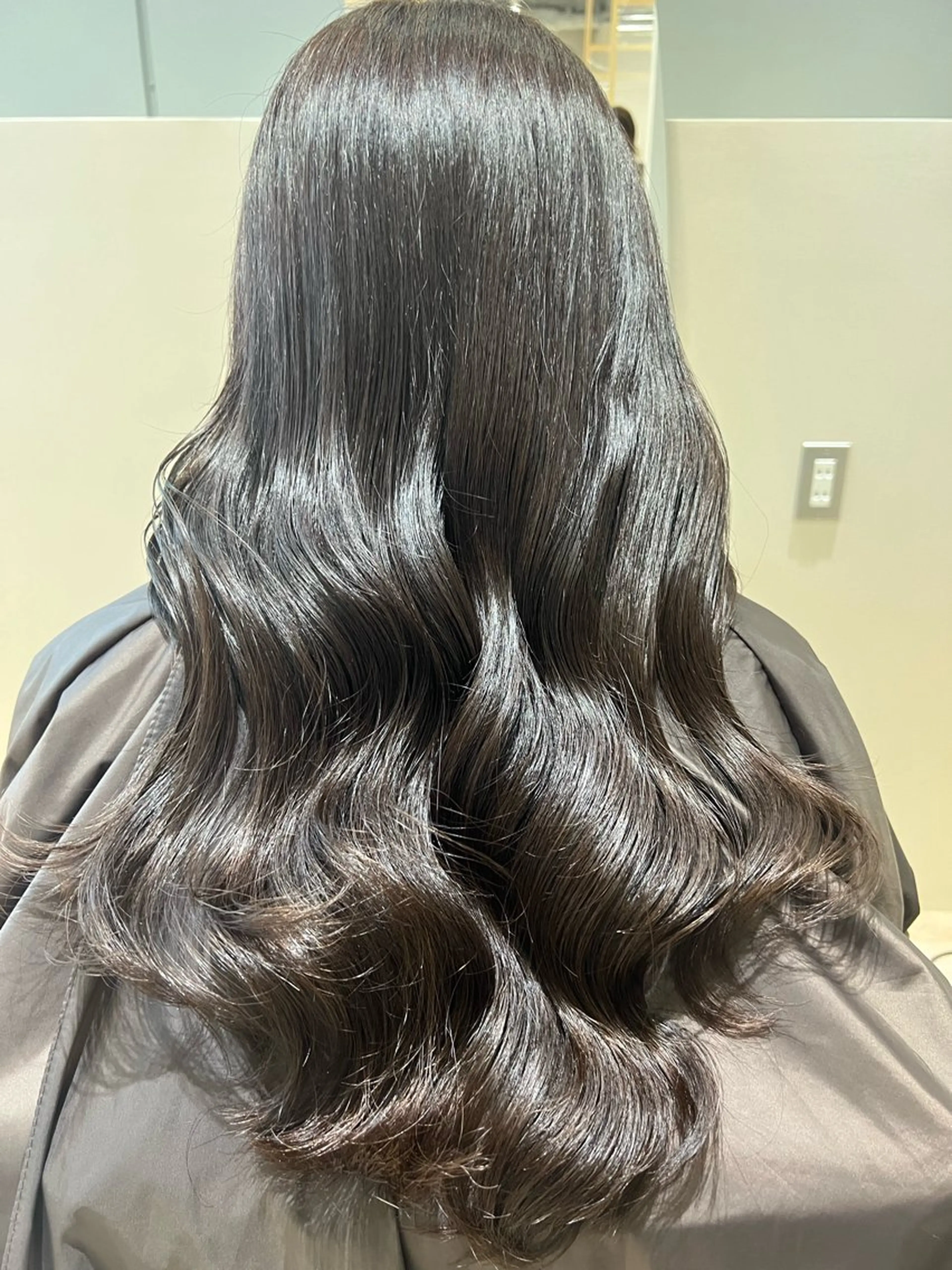 トリートメント【"リニューアル記念"】ケアカラー+Premium髪質改善トリートメント ¥ 15900の写真