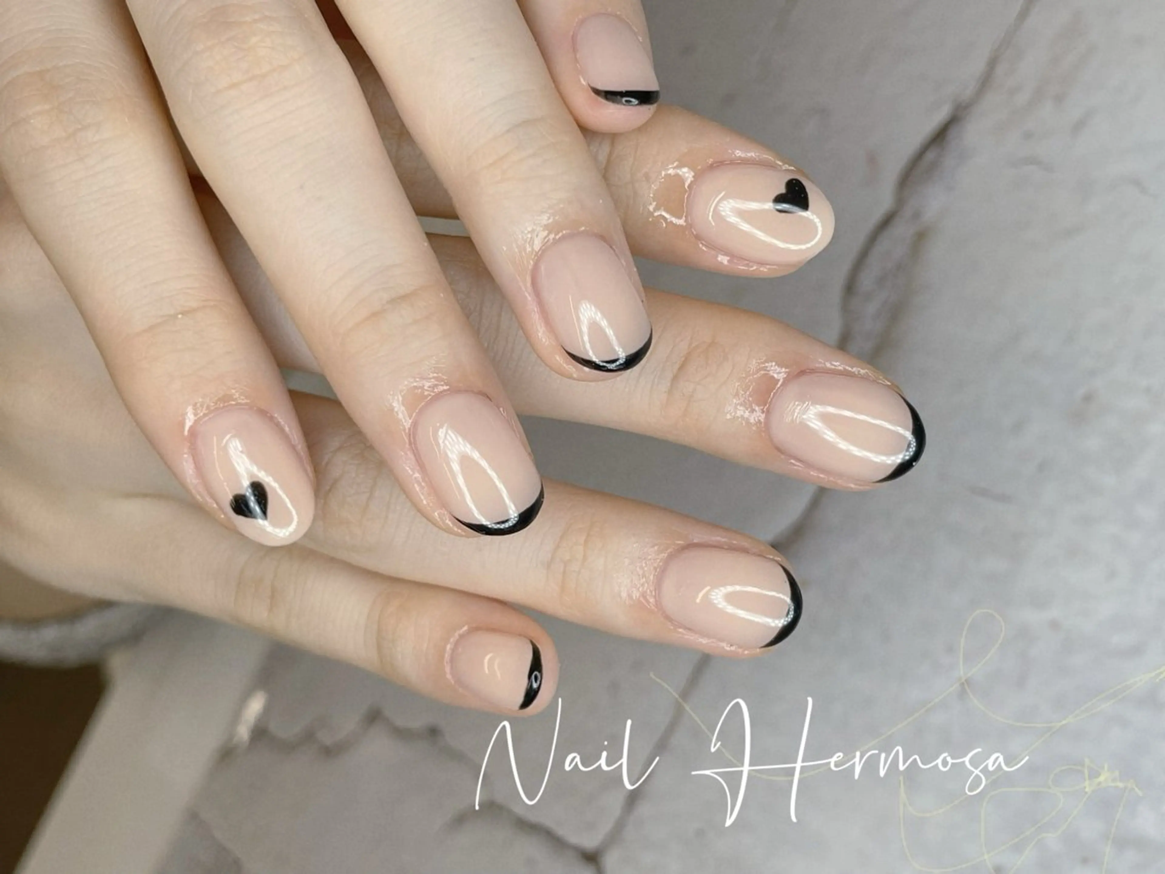 ネイル アートネイル ジェルネイル グラデーション マグネットネイル 持ち込み ハンドネイル エルモサ YURIKAのネイルデザイン