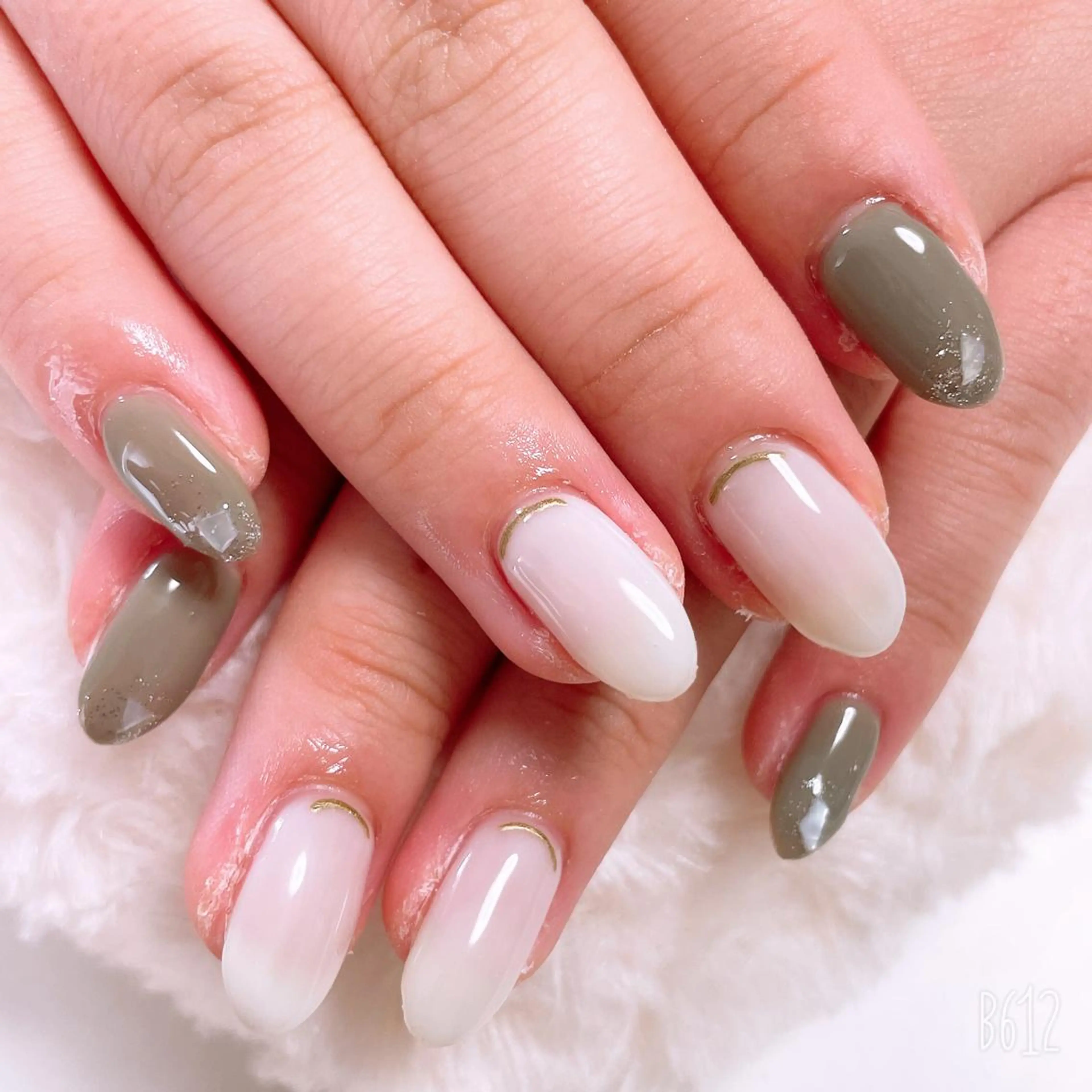 ネイル The Best Beauty受付担当のヘアスタイル