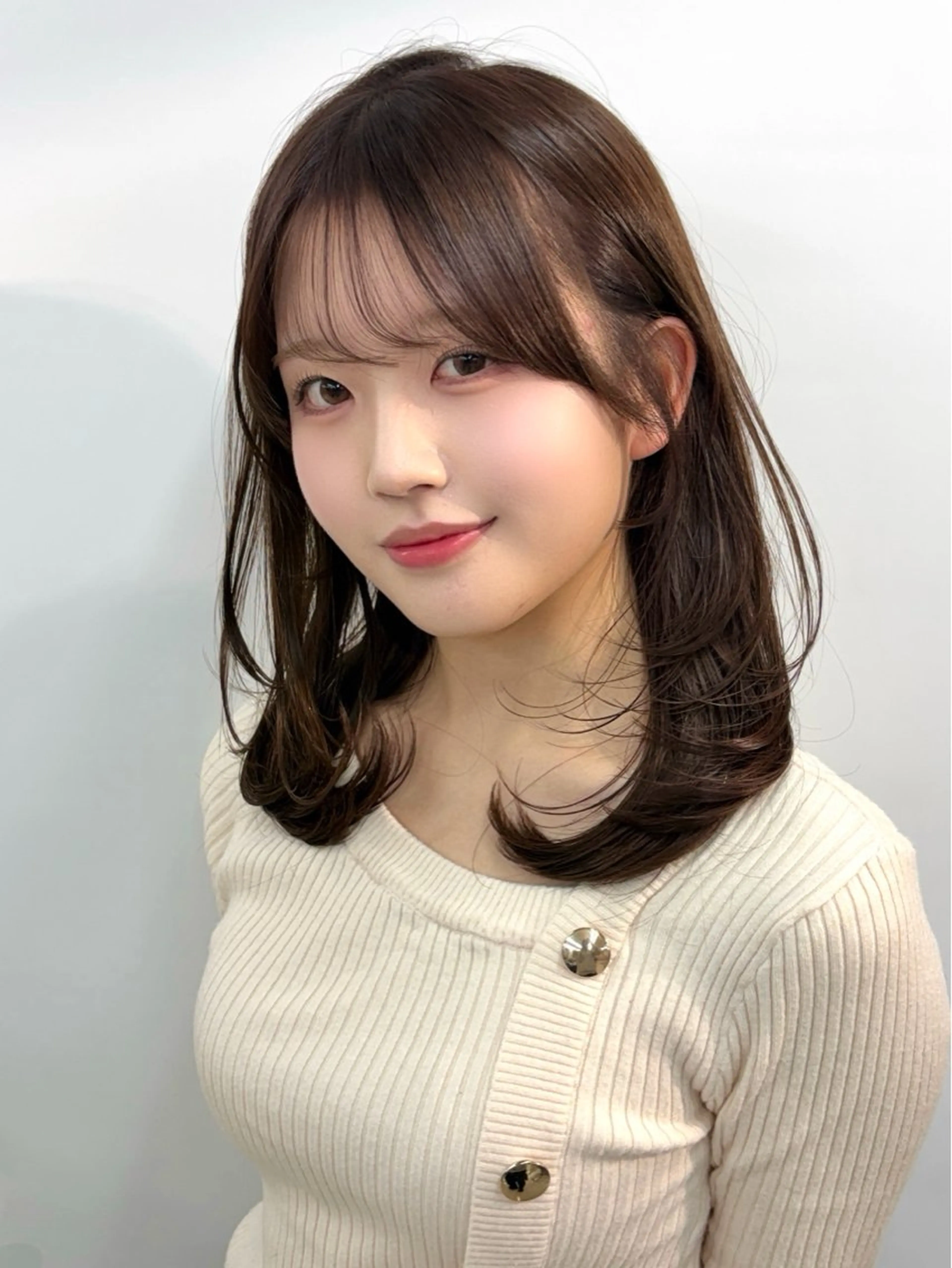 ミディアム レイヤー×ツヤカラー 渋谷/kougaのヘアスタイル