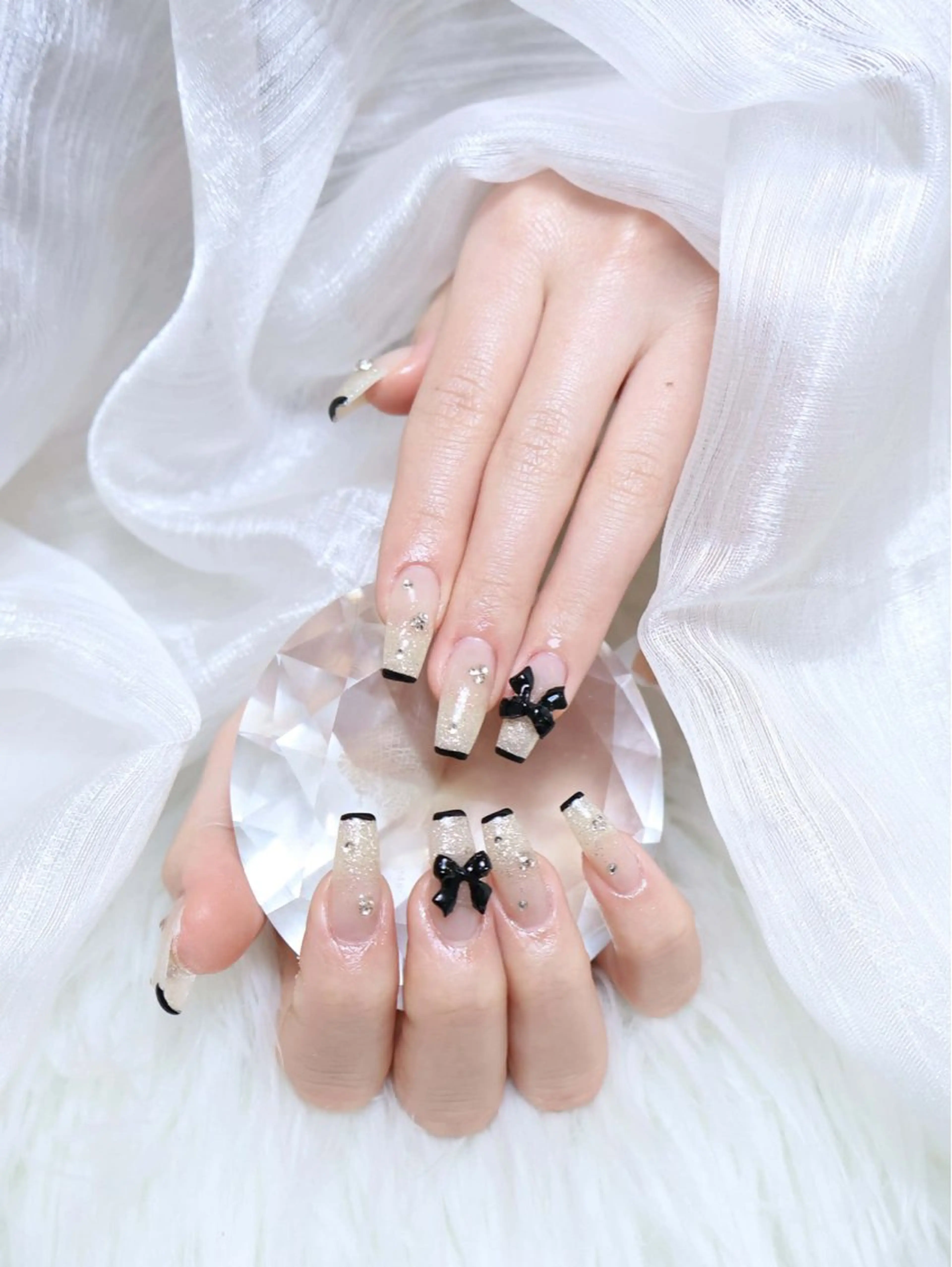 ネイル 冬ネイル ハンドネイル Risu Nails Salon 代々木所属・リス ネイルのネイルデザイン