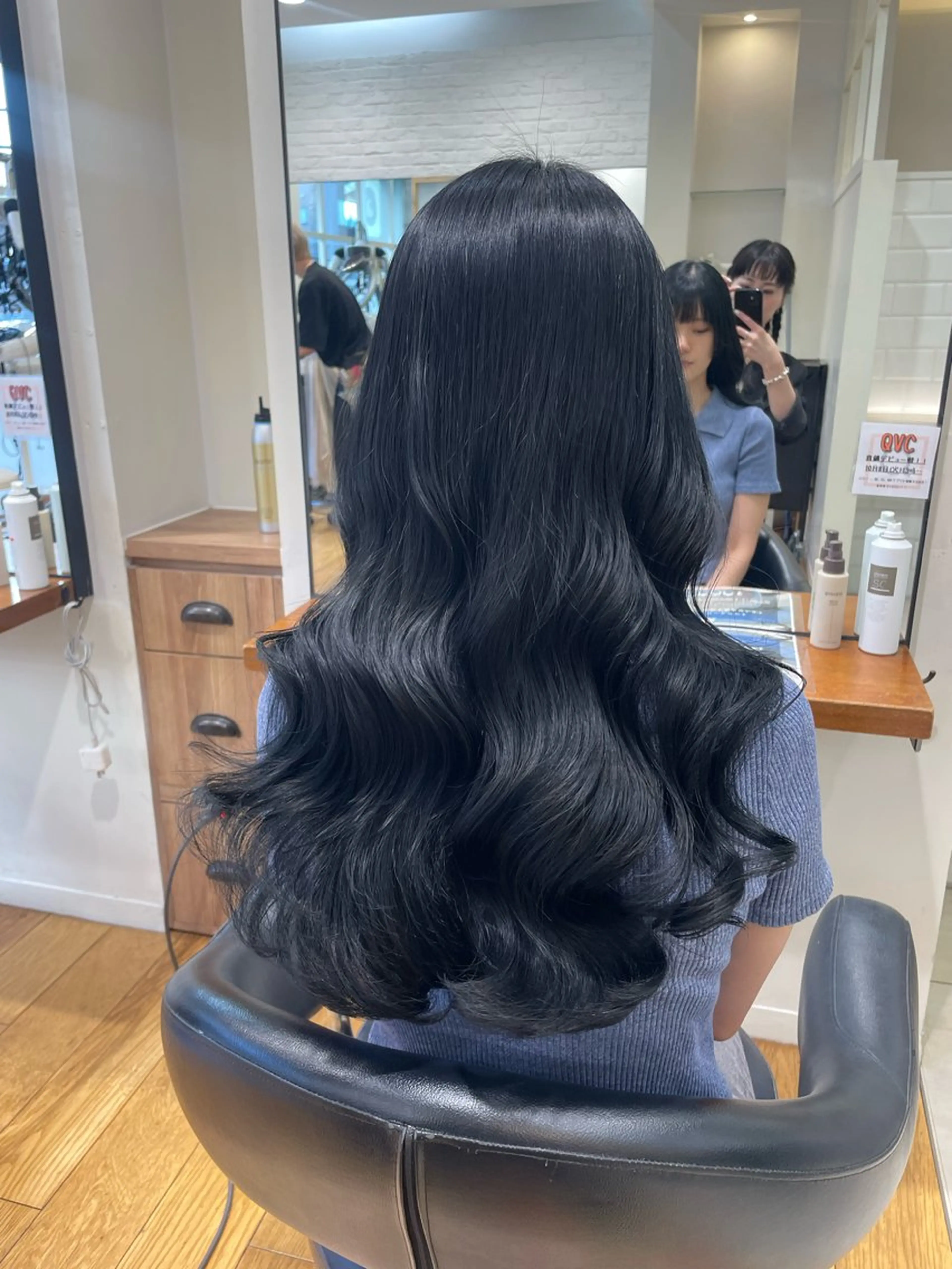 ロング ヨシンモリ 韓国風ヘア apish 夏琳のヘアスタイル