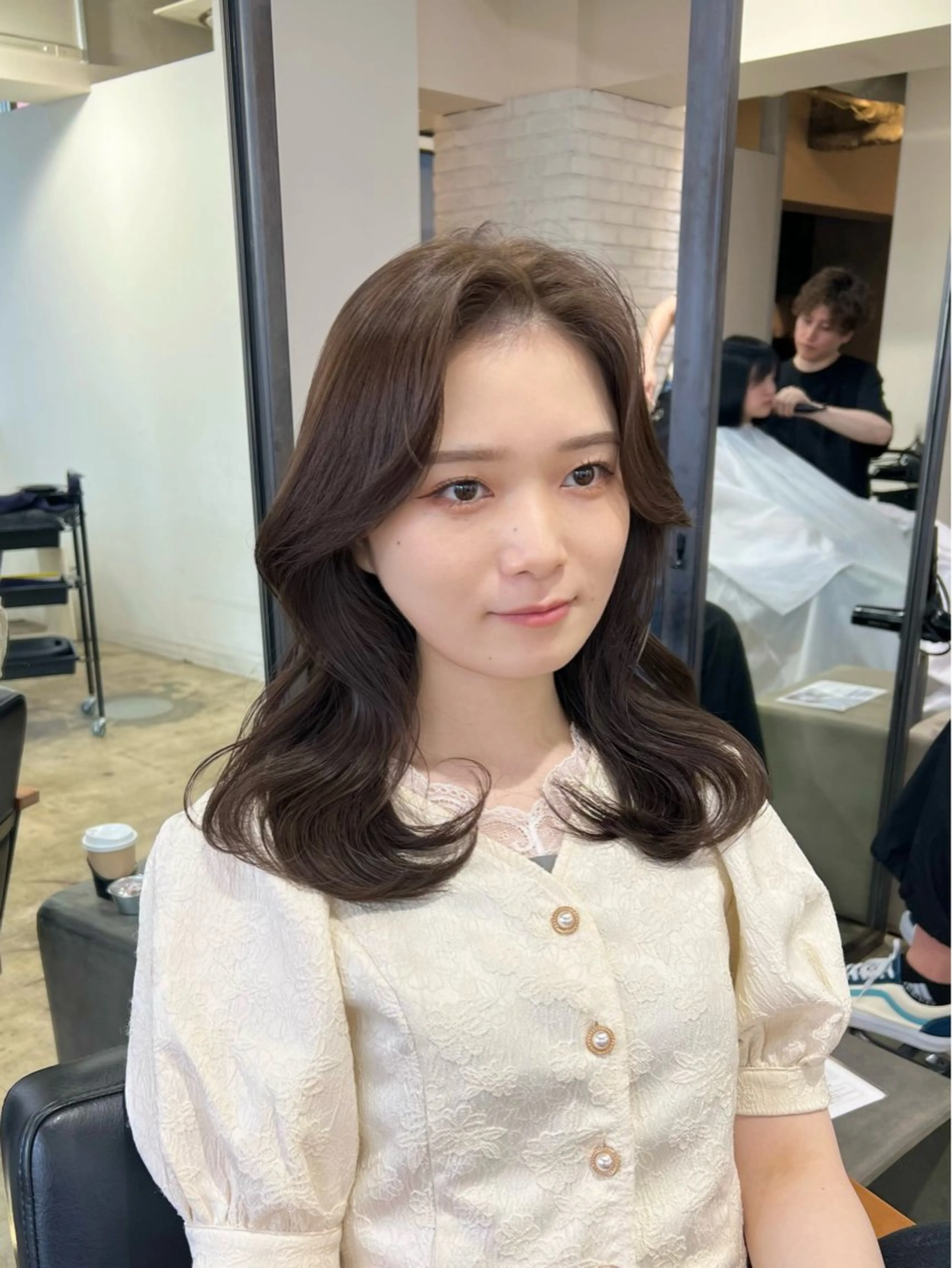 ミディアム カラー くびれヘア カット ヘアカラー トリートメント 【韓国風くびれヘア】 joule小木曽輝のヘアスタイル