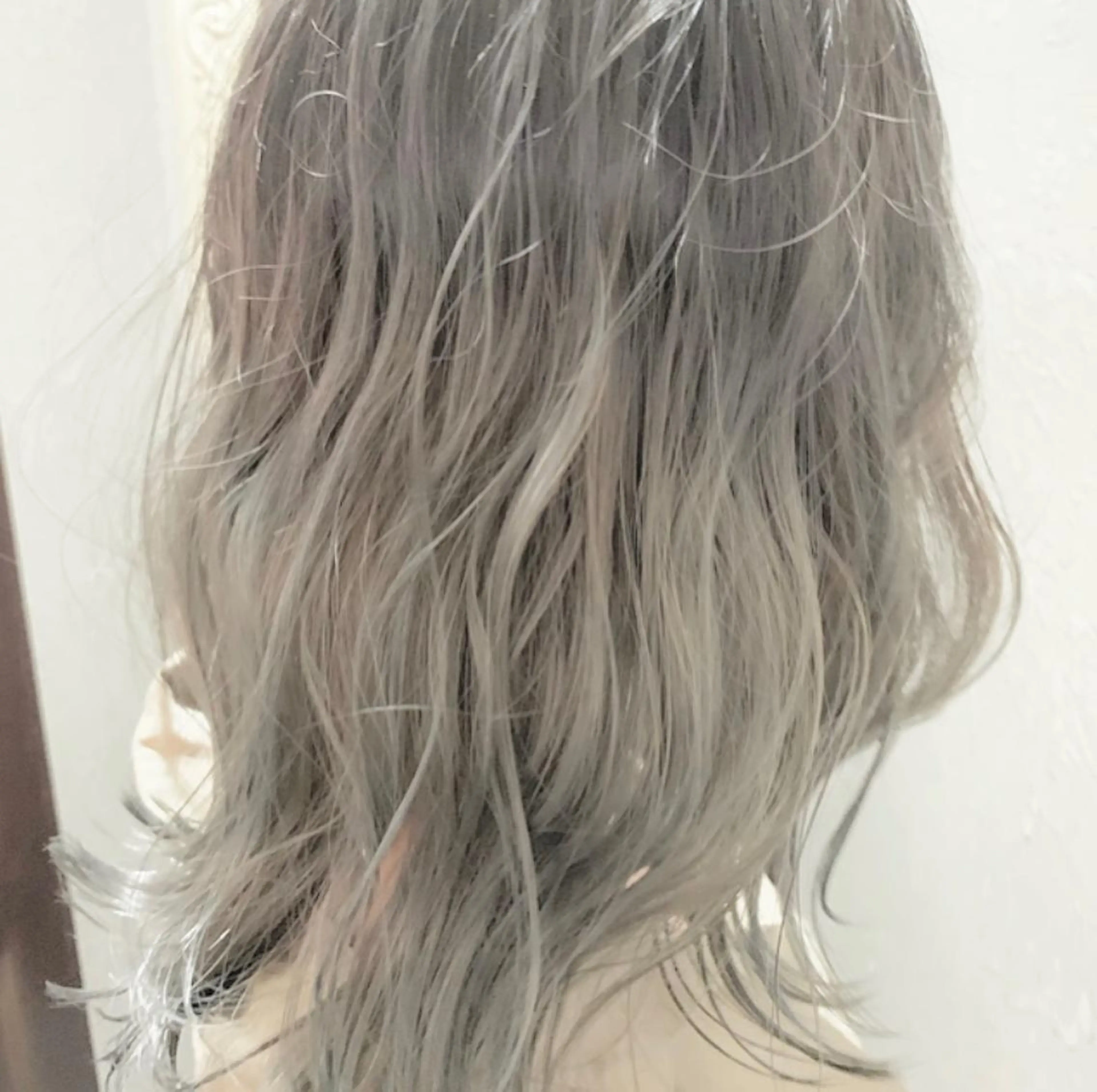 セミロング カラー 🪞上品で可愛い韓国 ヘア🪞Rikutoのヘアスタイル