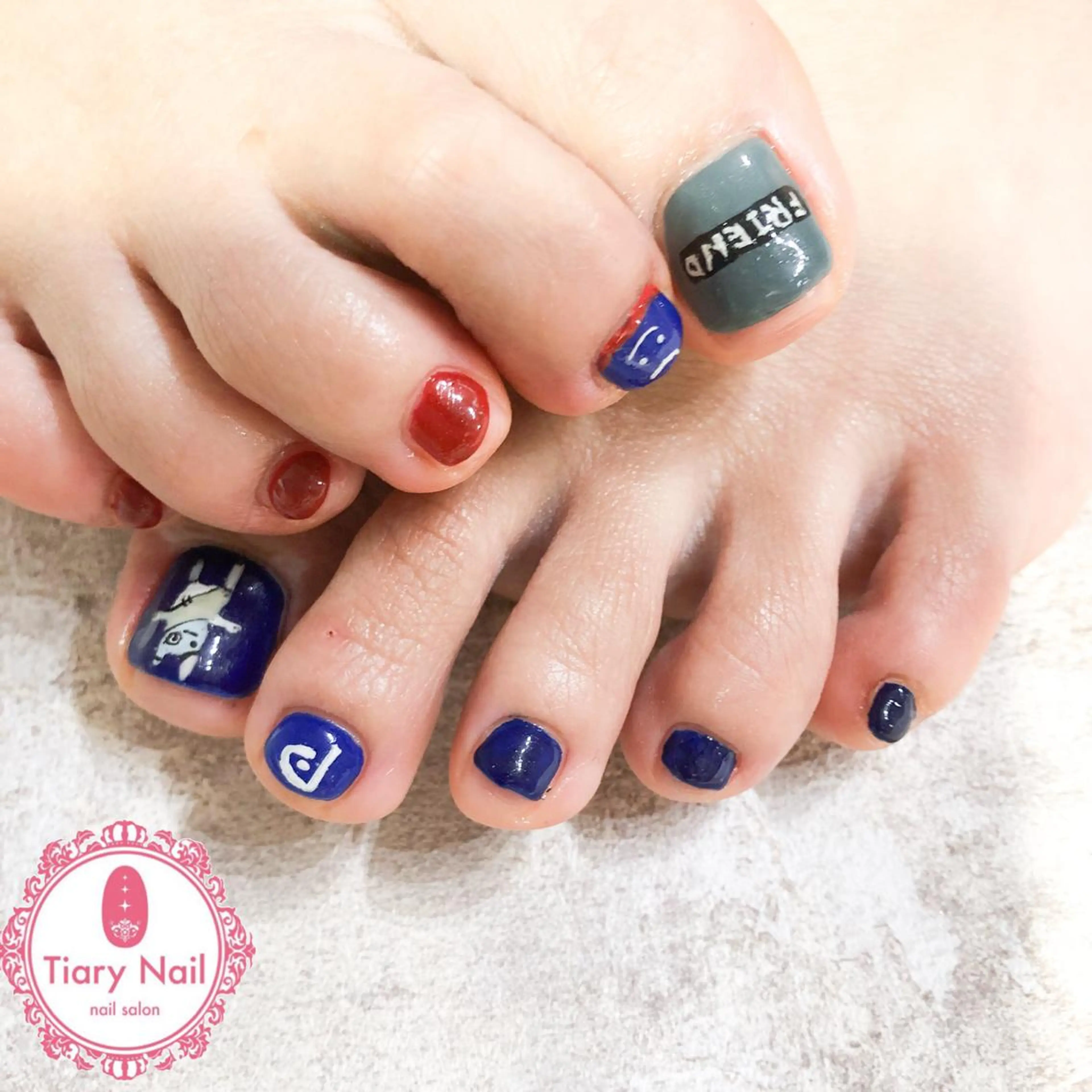 ネイル tiarynail K Kのネイルデザイン