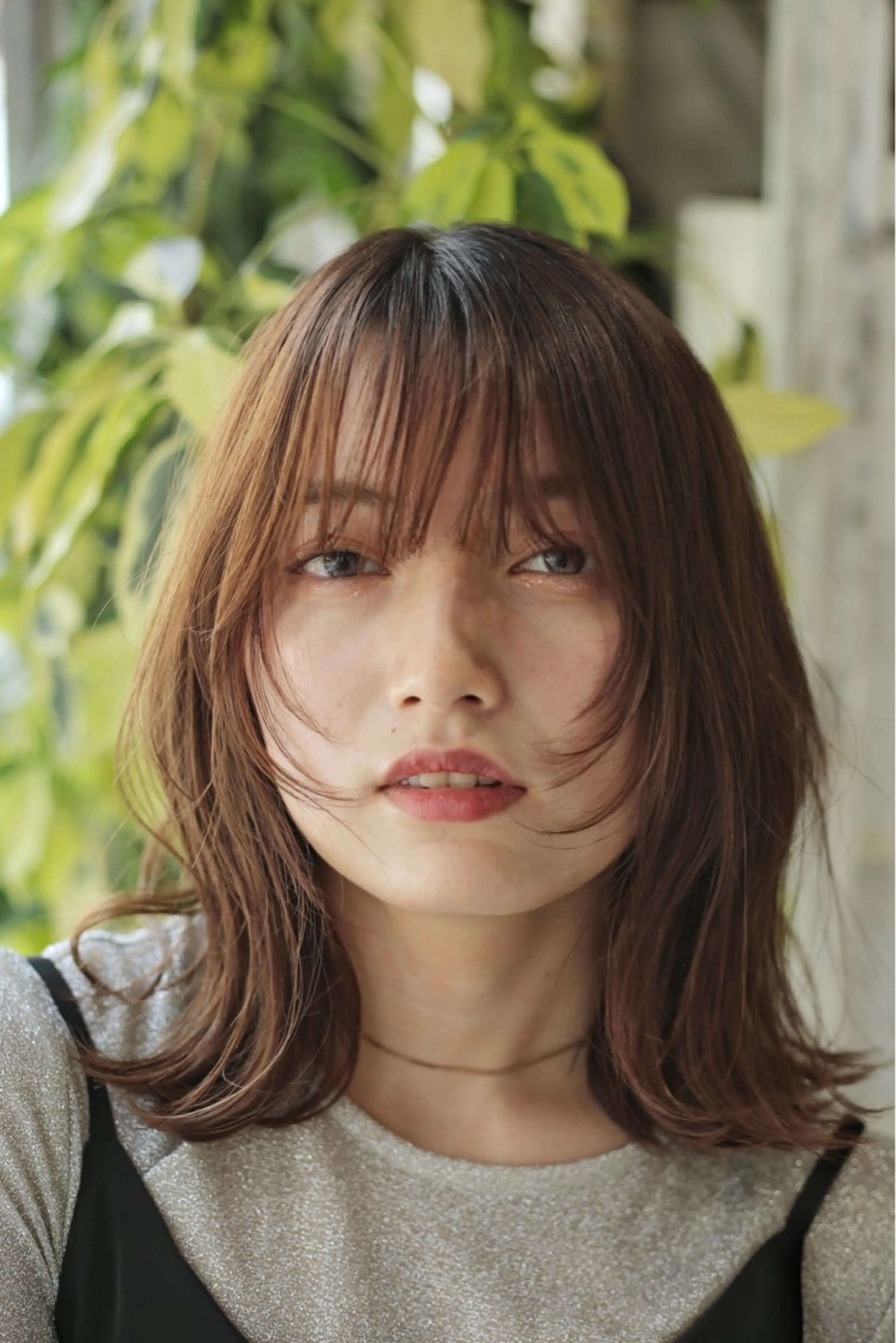 ミディアム カラー 顔まわりレイヤー 顔周りカット レイヤーカット カット ヘアカラー トリートメント ヘアセット 【韓国レイヤー特化 ハッシュカット】のヘアスタイル