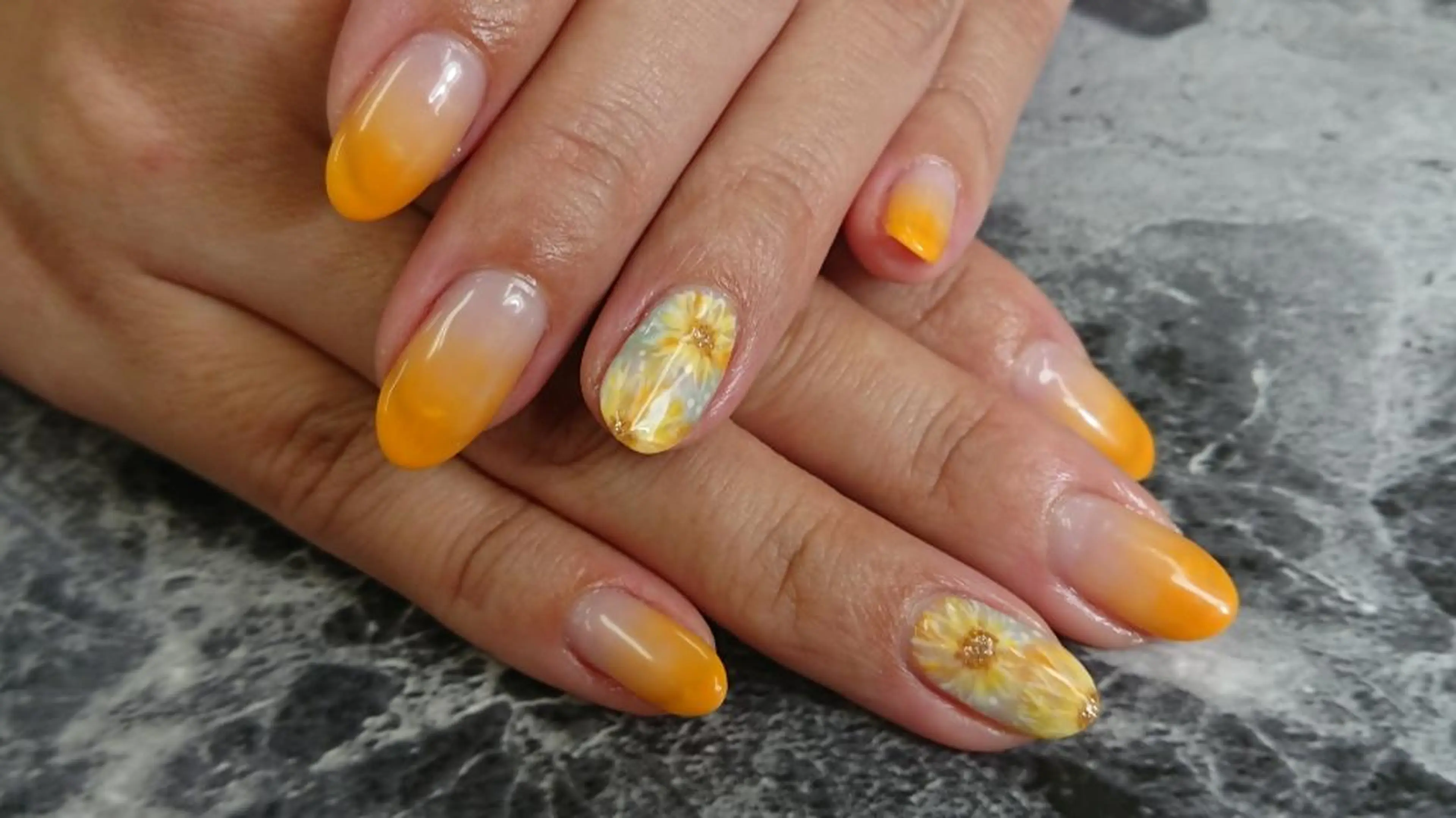 ネイル 林 珠里のネイルデザイン