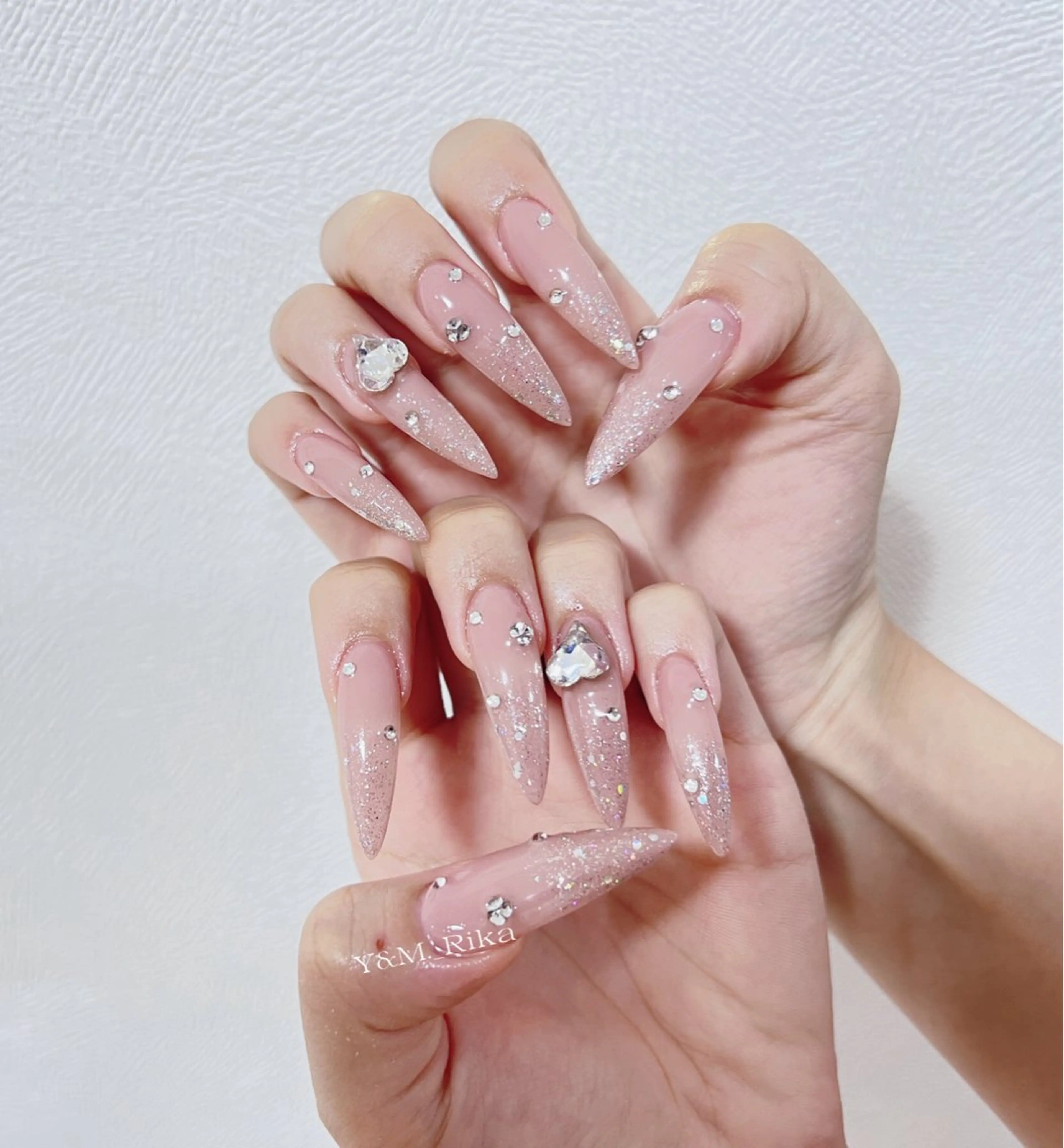 ネイル Ui_Amor (パラジェル)のネイルデザイン