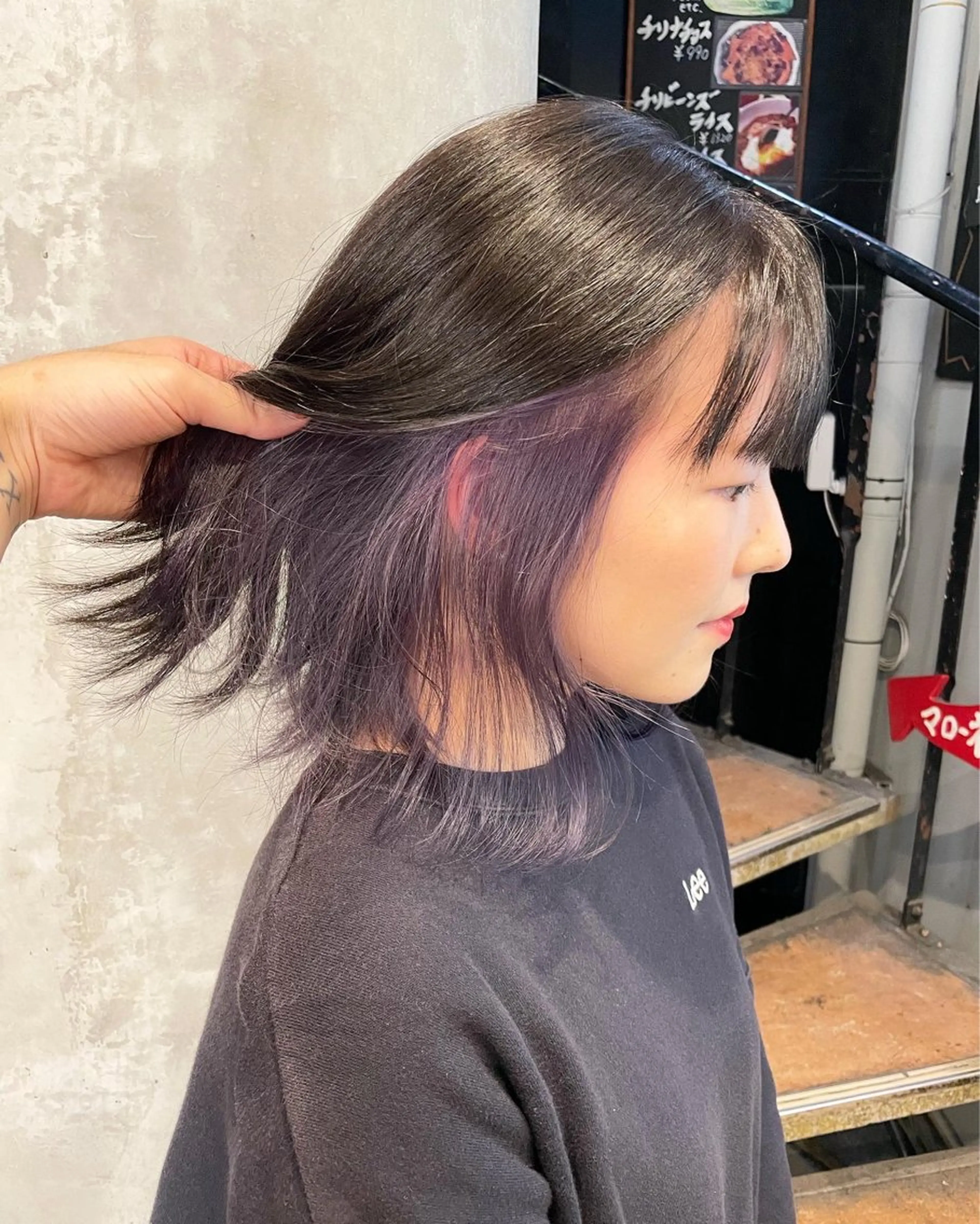 ショート カラー イヤリングカラー ラベンダーカラー カット ヘアカラー トリートメント ケアブリーチ/ エクステ/レイヤーのヘアスタイル