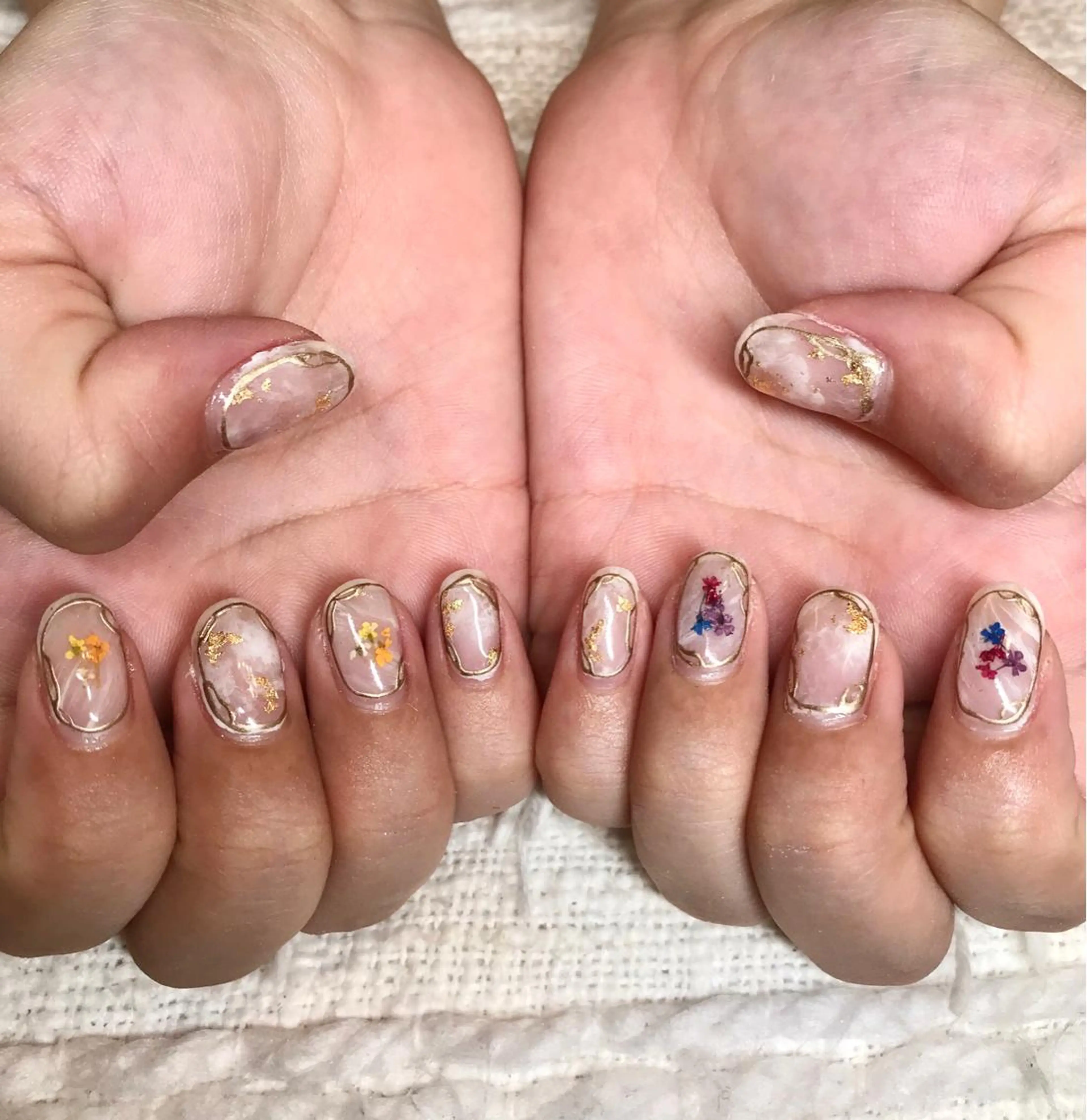 ショート カラー パーマ ヘアアレンジ ネイル マツエク・マツパ フラワーネイル nail&eye Aoのマツエク・マツパデザイン
