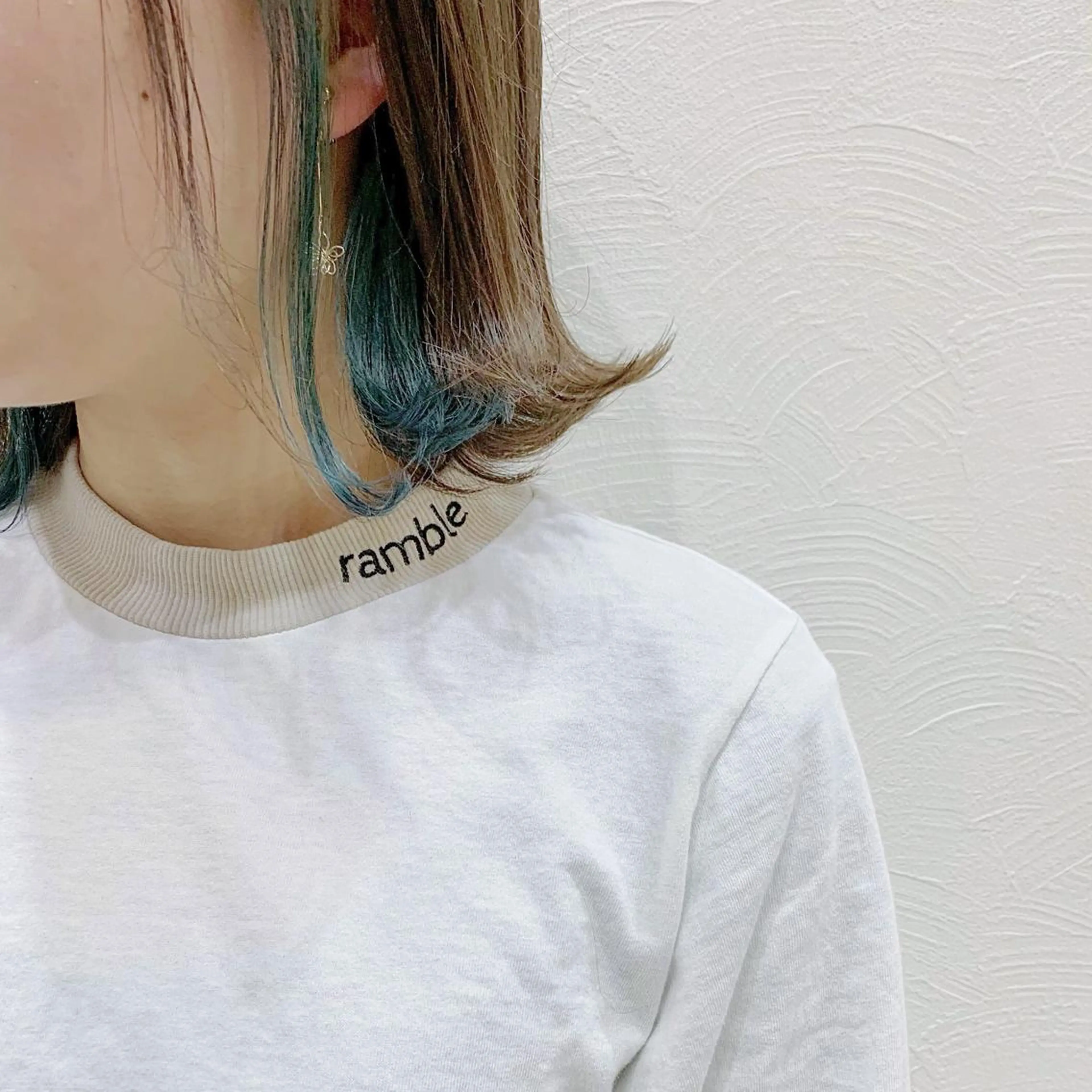 ショート カラー SAKURA 原宿所属・なかの たくみのヘアスタイル