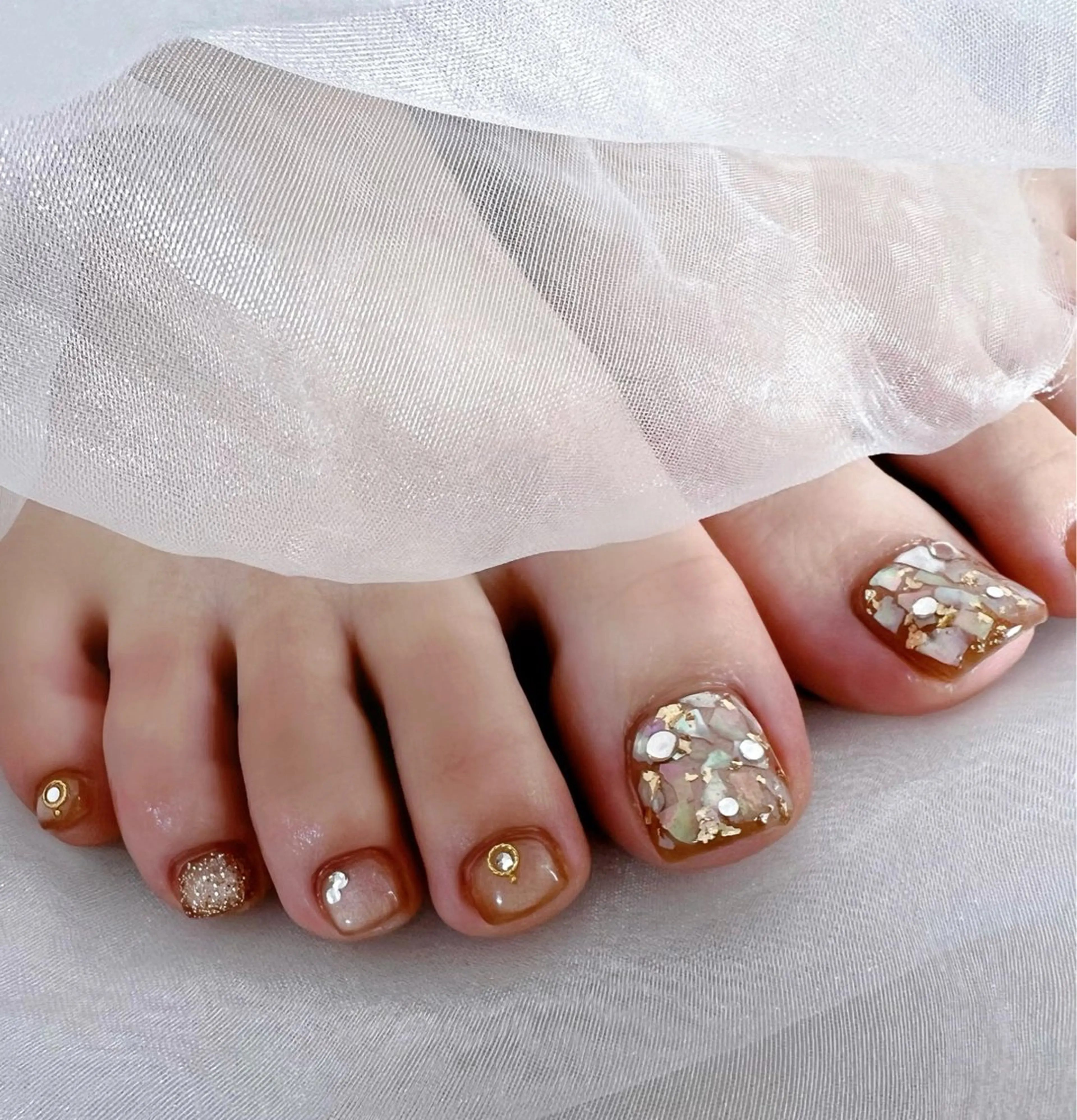 ネイル フットネイル ジェルネイル 韓国ネイル マグネットネイル シンプルネイル nail salon Lauleaのネイルデザイン