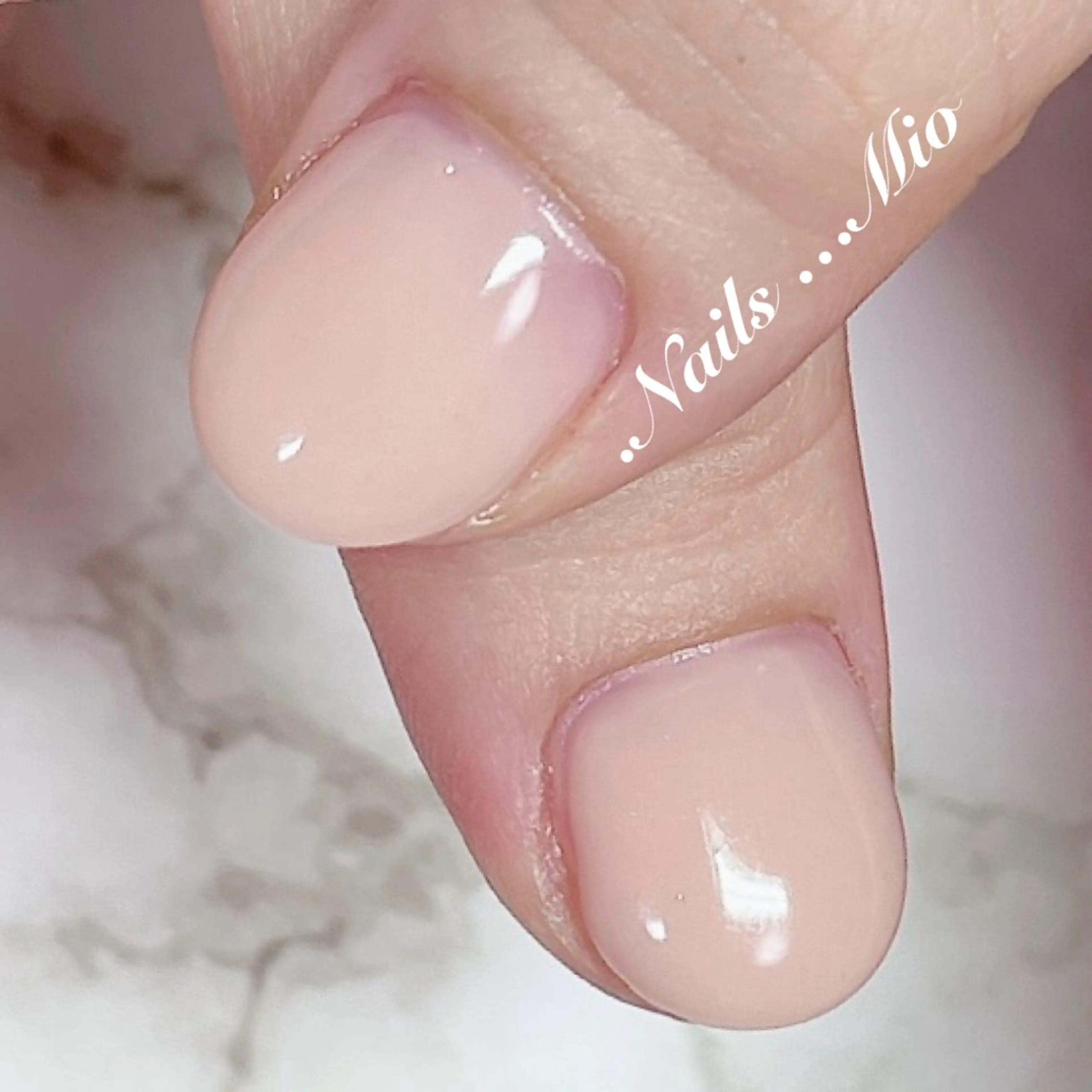 ネイル ジェルネイル ワンカラーネイル ハンドネイル .Nails Mio 赤羽西ネイルサロンのネイルデザイン
