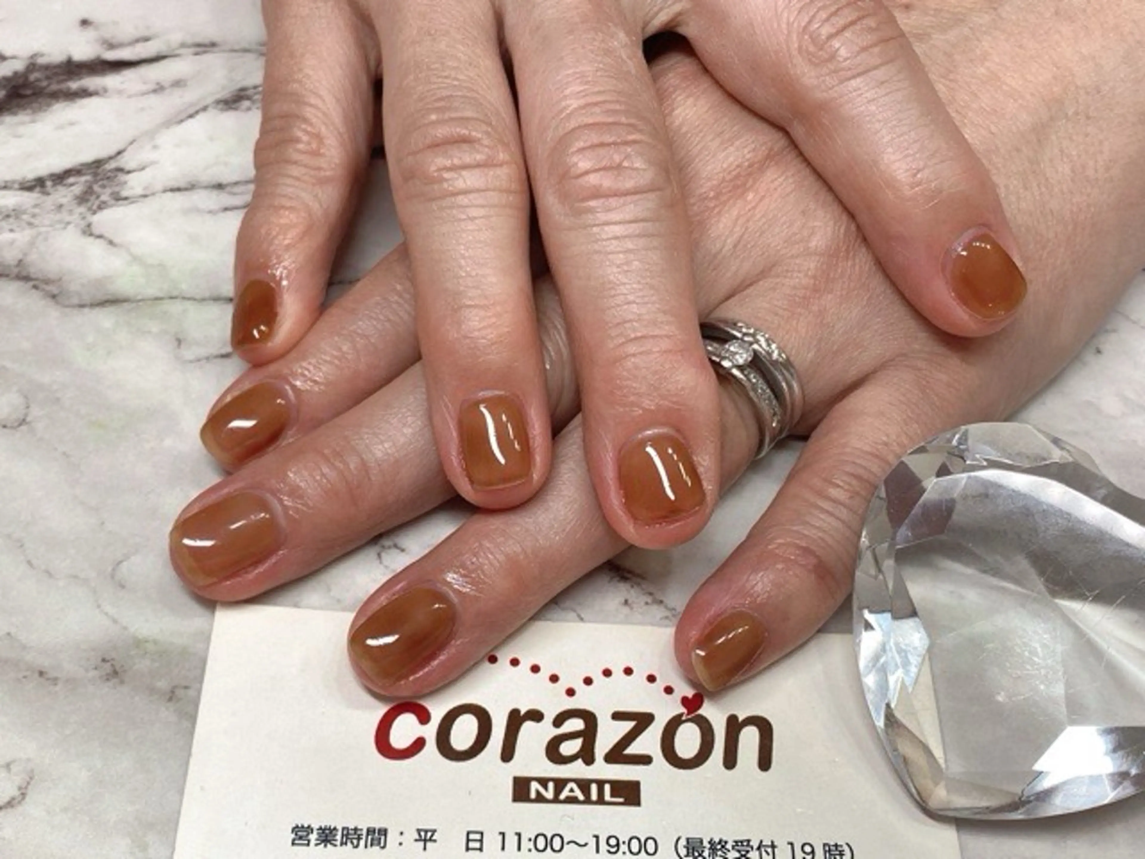 ネイル ブラウン ジェルネイル ワンカラーネイル corazon所属・ネイリスト aicoのネイルデザイン