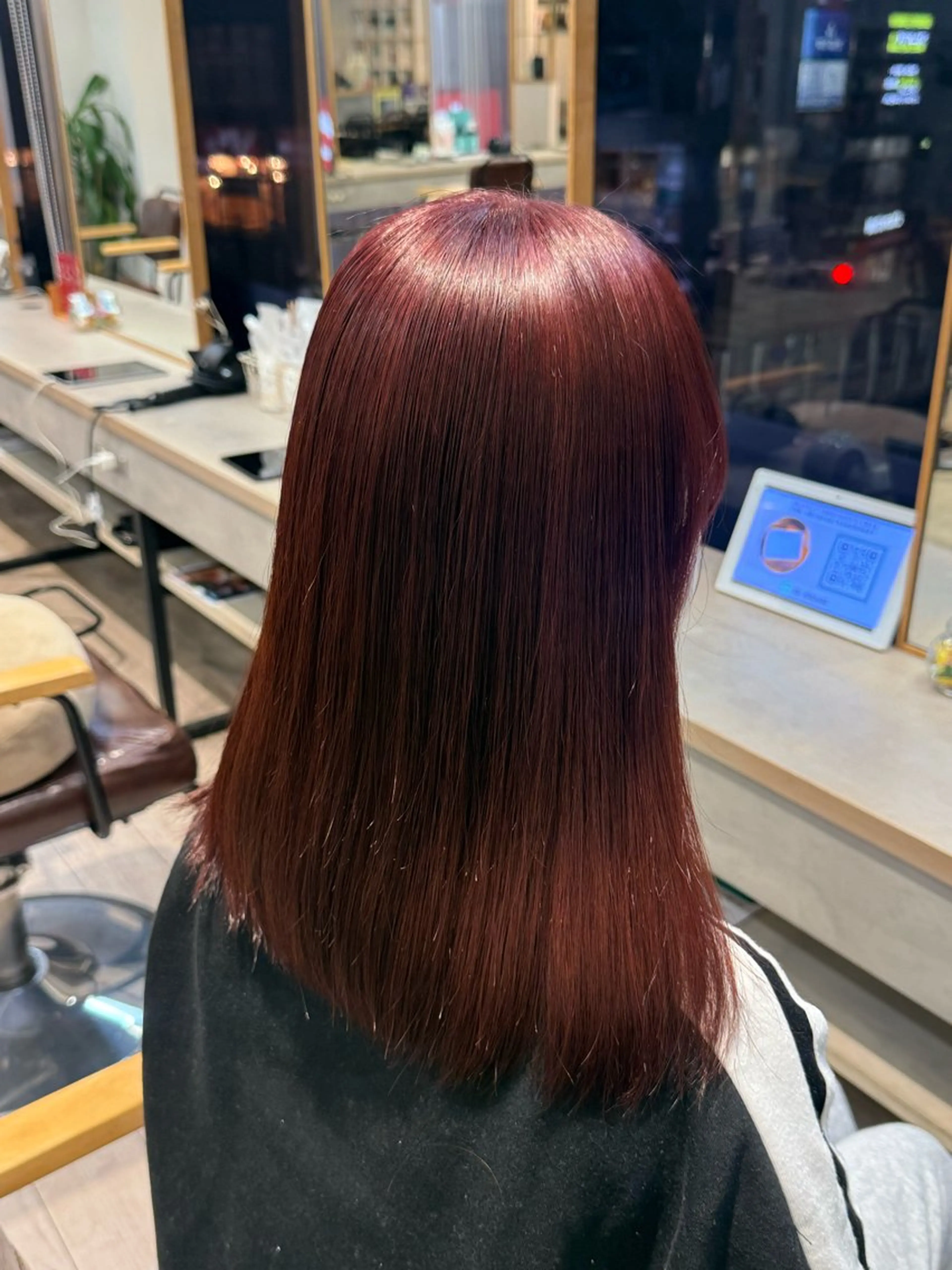 カラー ヘアカラー 高山 穂香のヘアスタイル