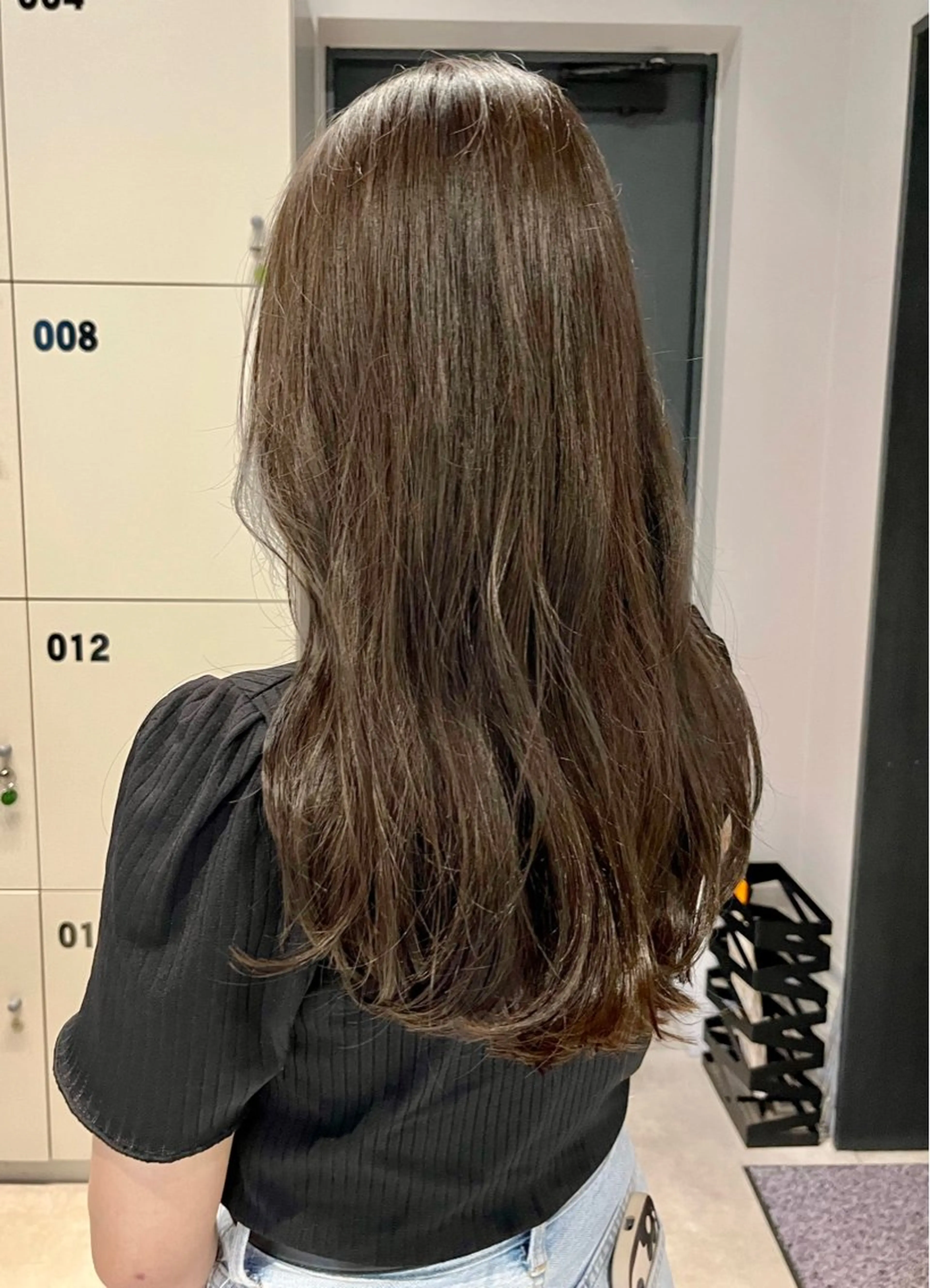 ロング カラー アッシュ ベージュカラー ブルーカラー ブルーグレー ブルーグレージュ ベージュ/グレージュ 恵比寿/丸山陽平のヘアスタイル