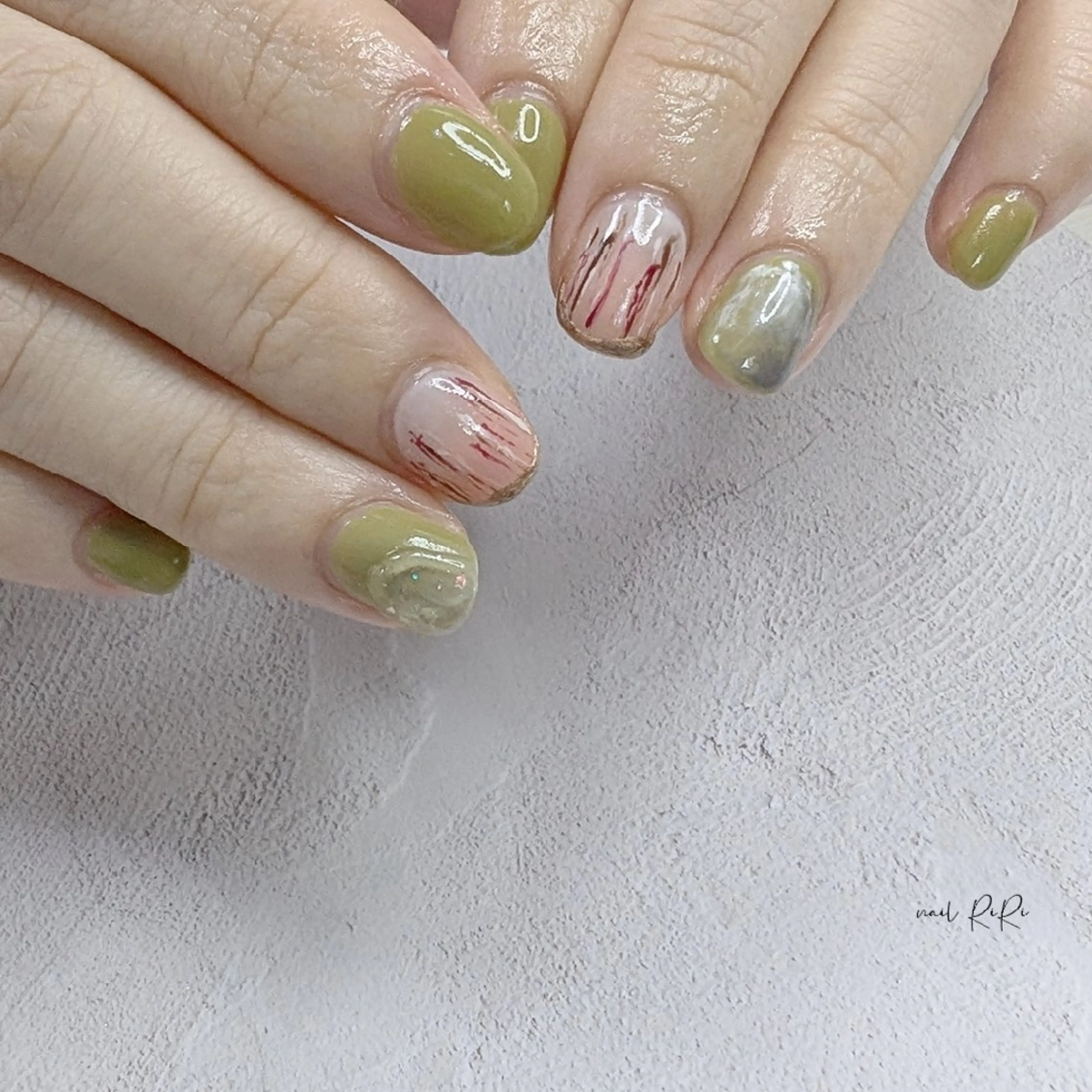 ネイル ハンドネイル フットネイル ハンドケア nail RiRi アトレナチュラのエステ・リラクイメージ