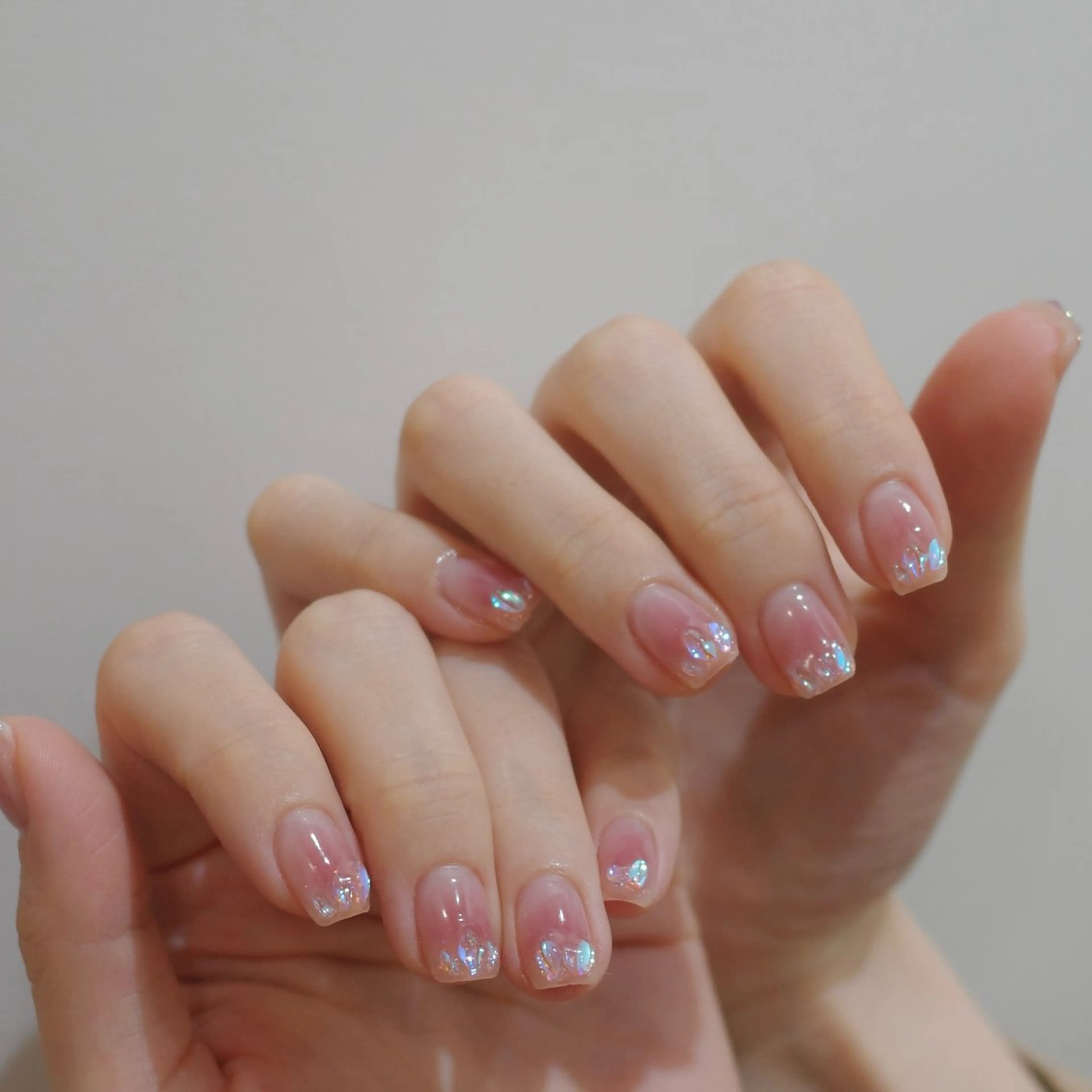 ネイル オーロラネイル ハンドネイル reika .のネイルデザイン