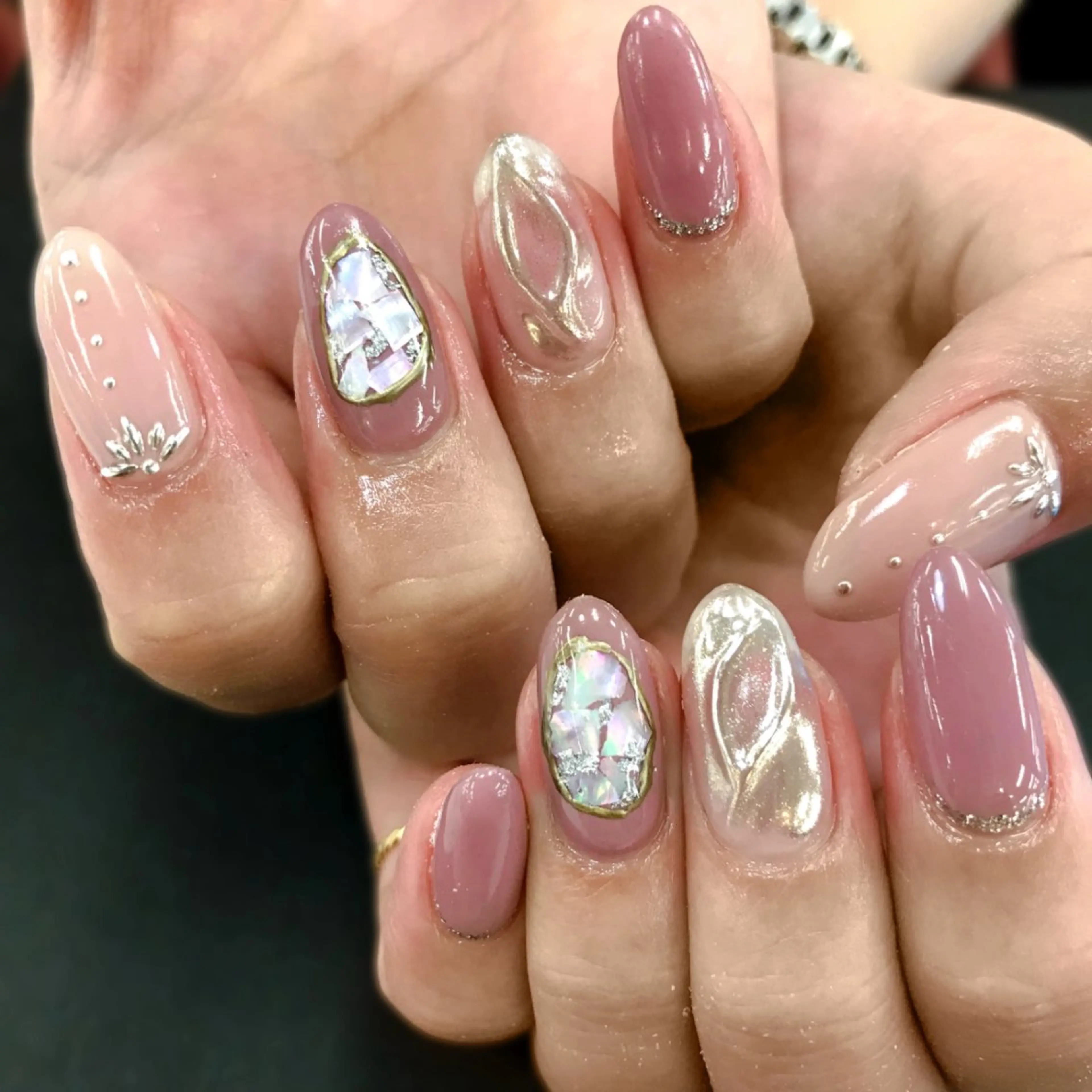 ネイル アートネイル ジェルネイル ミラーネイル ハンドネイル NAIL MOONのネイルデザイン