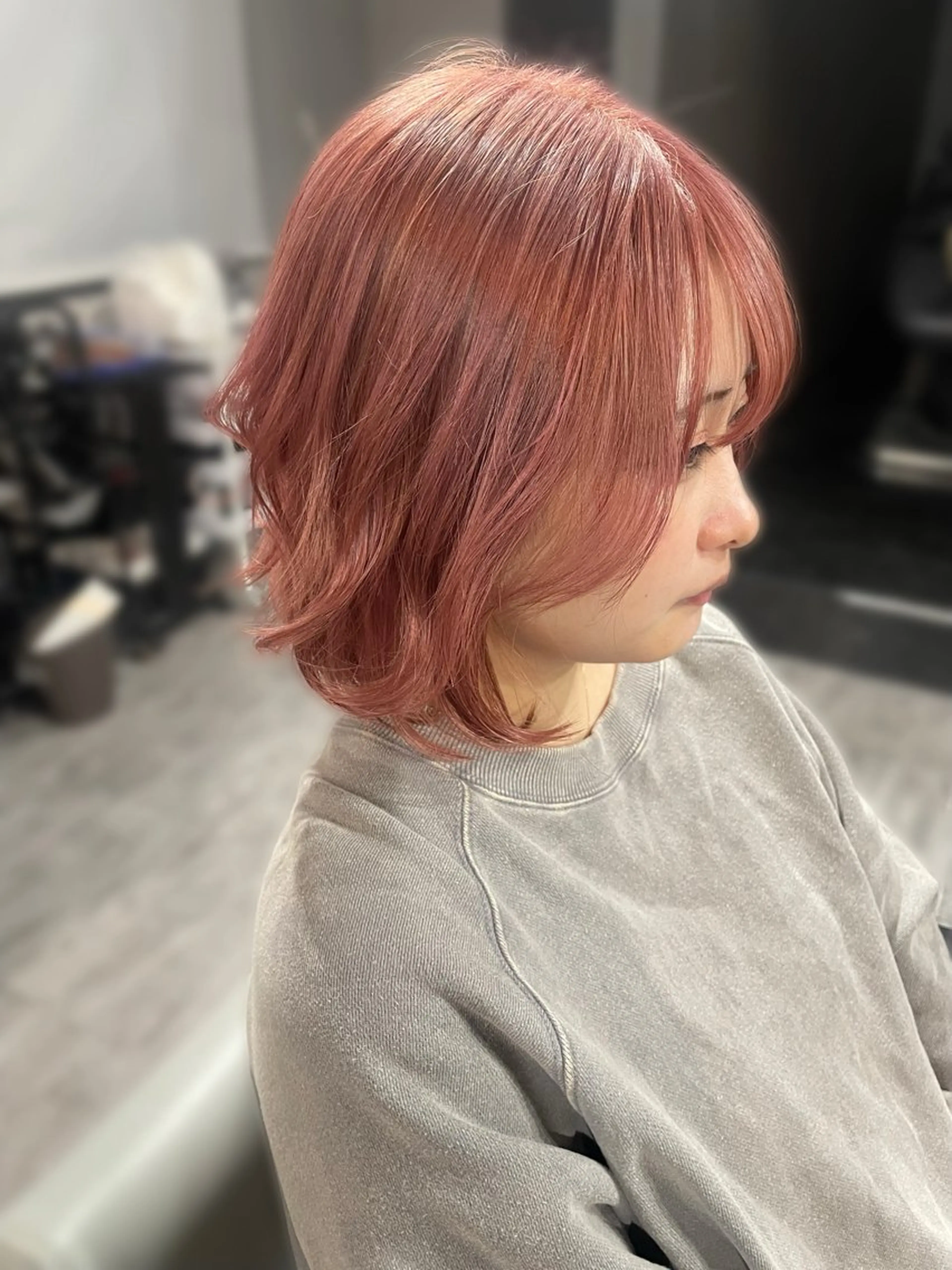 ショート ヘアカラー トリートメント sherry【シェリー】所属・miho 大国町 柔らかハイトーン💛のヘアスタイル