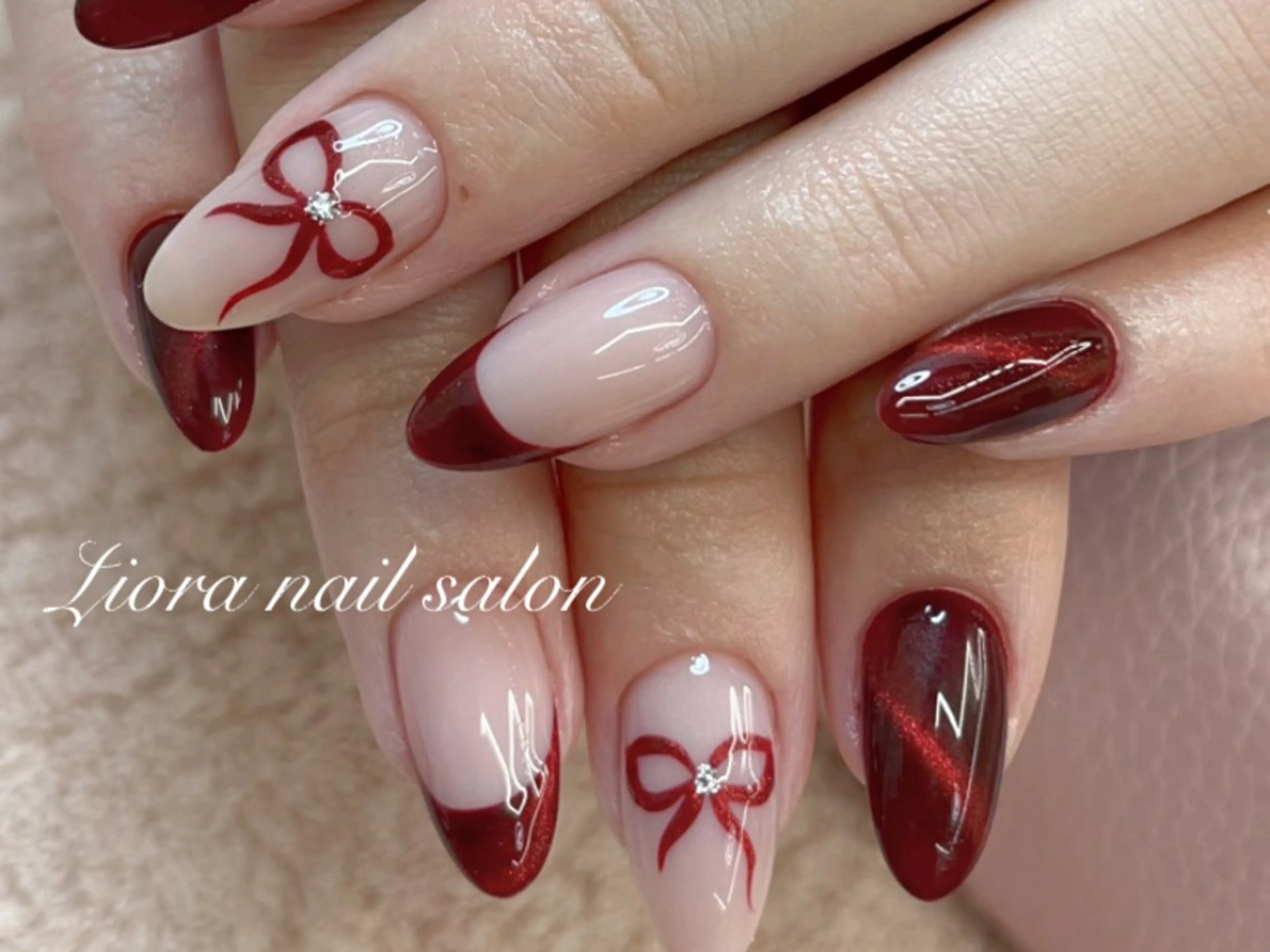 ネイル フレンチネイル ジェルネイル ガーリー グラデーション キラキラネイル ハンドネイル Liora nail 1のネイルデザイン