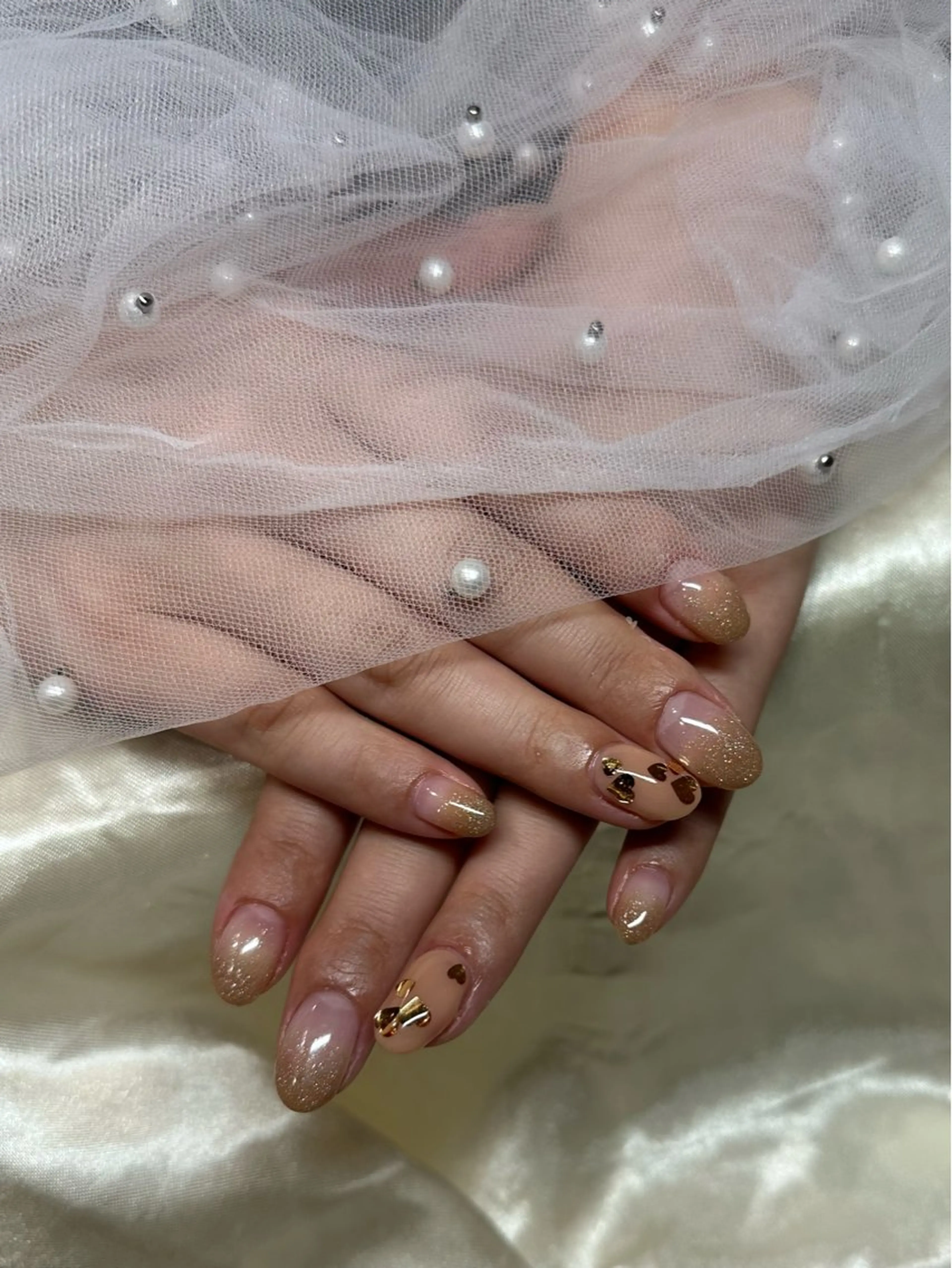 ネイル ハート ホログラムネイル Roy 心斎橋店所属・Roy 心斎橋 IINUMAのネイルデザイン