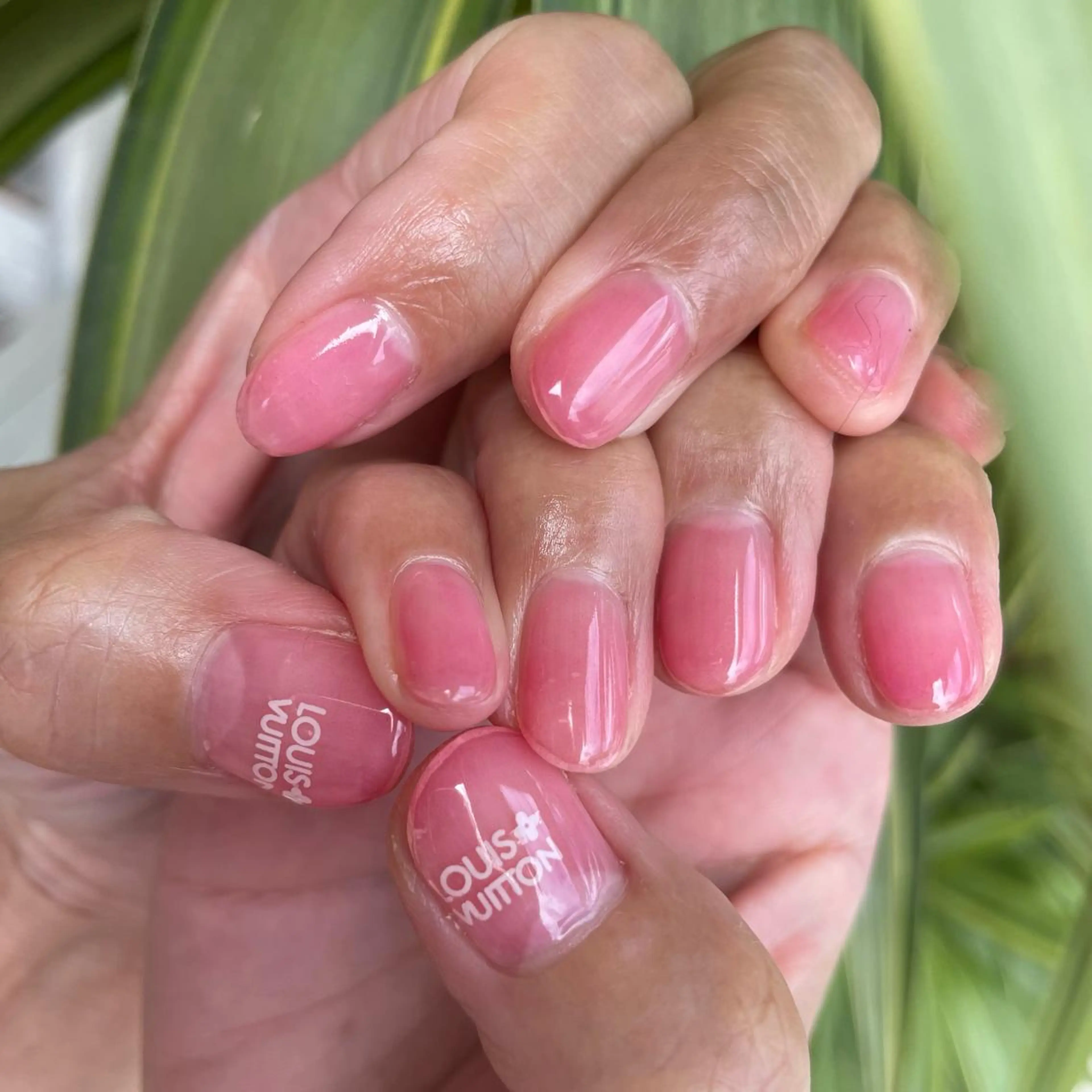 ネイル es nailのネイルデザイン