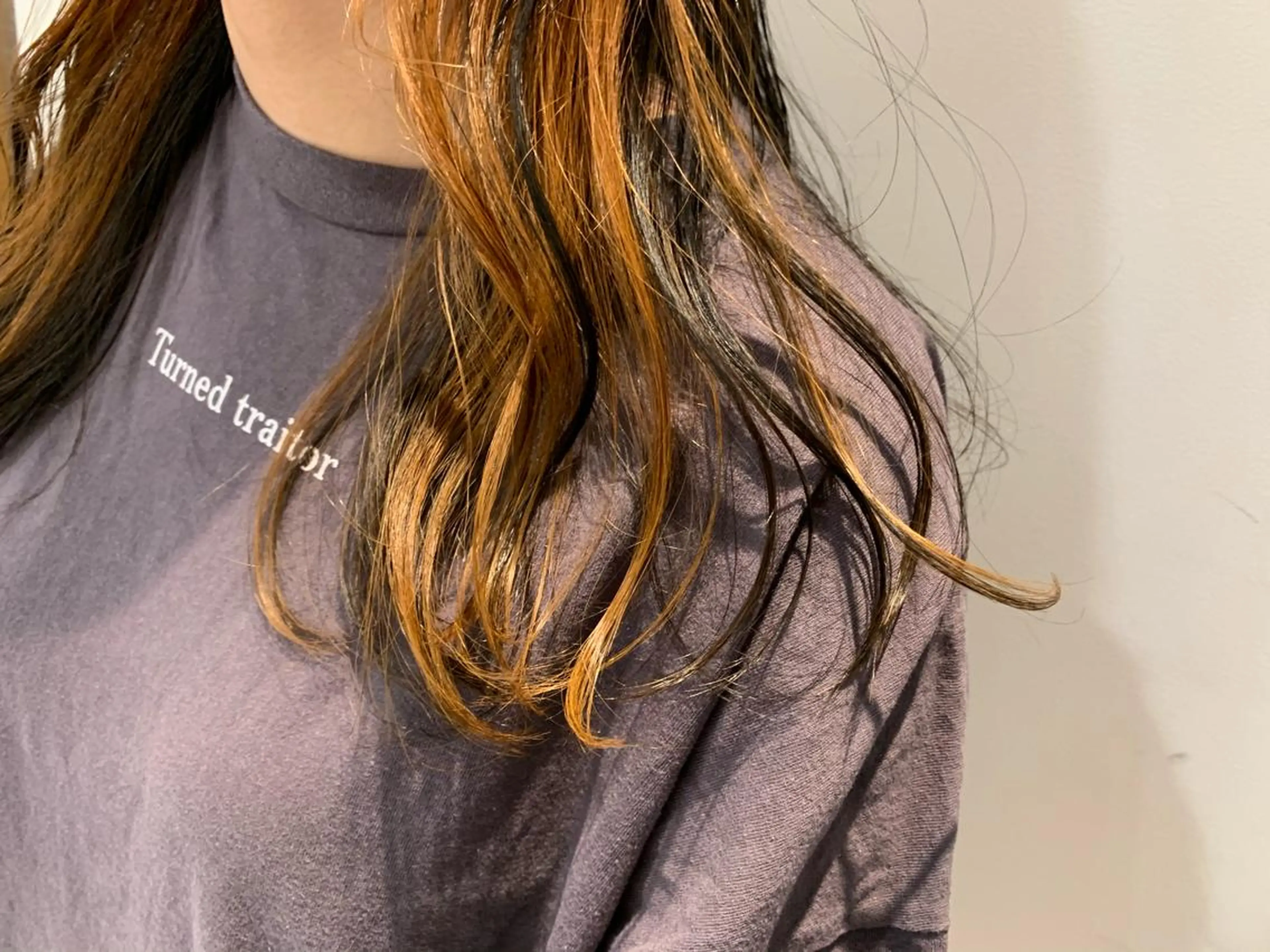 ロング カラー アッシュ オレンジ 高橋友里亜 /フリーランスのヘアスタイル