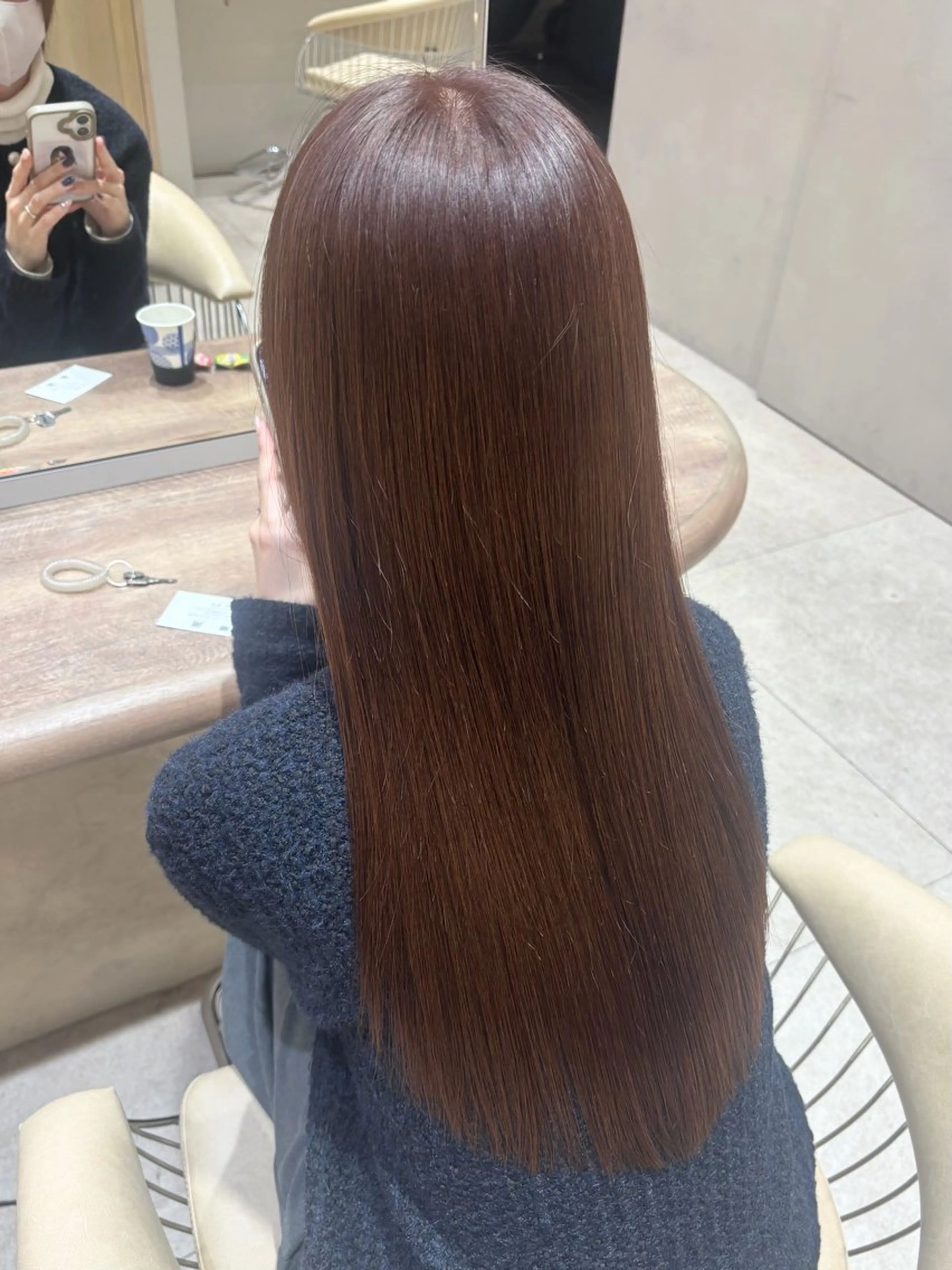 ロング カラー ブラウンカラー チョコレートブラウン カット ヘアカラー トリートメント とろける艶髪レイヤー カット髪質改善しゅんのヘアスタイル