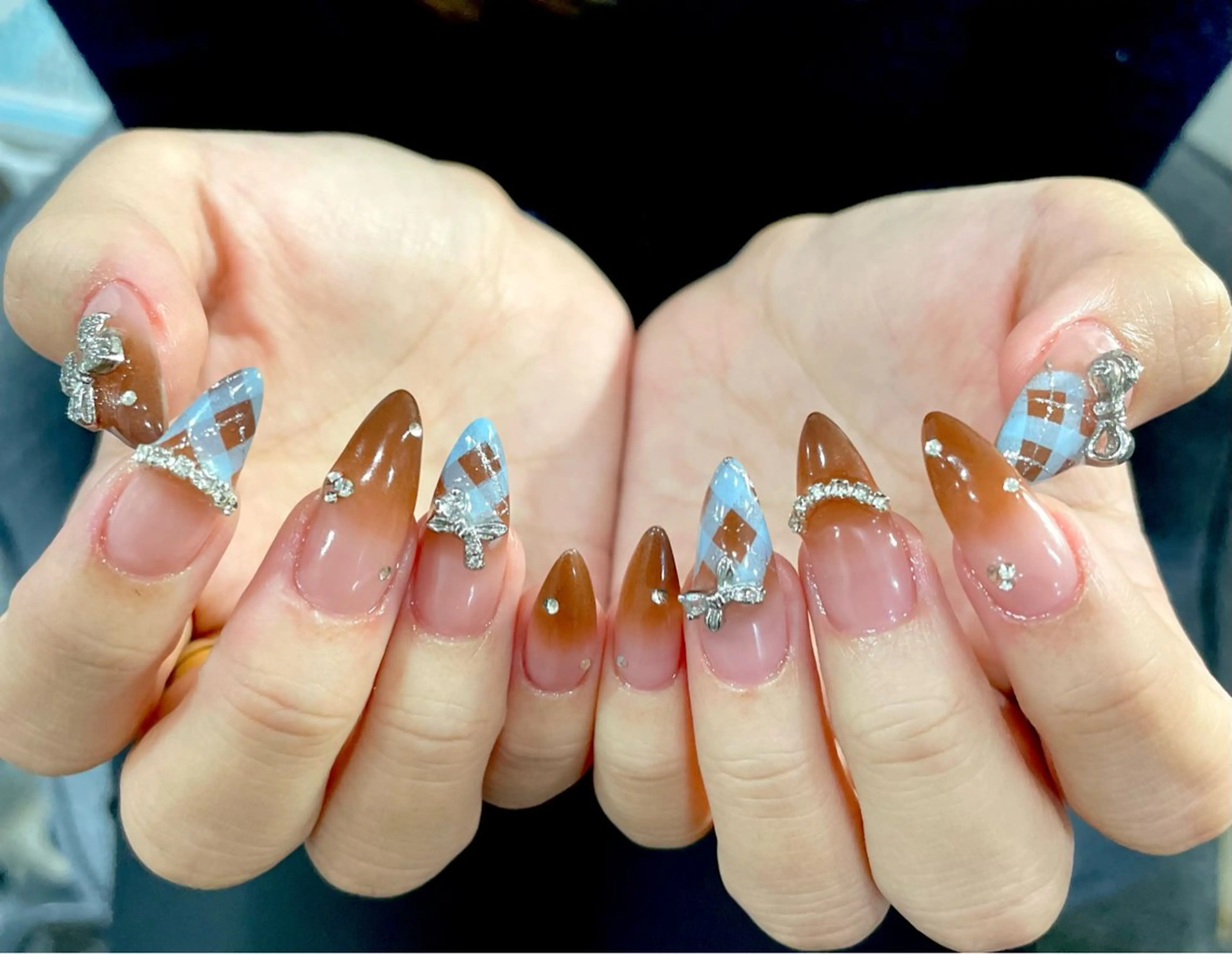 ネイル ゆず秋葉原 Vickyのネイルデザイン