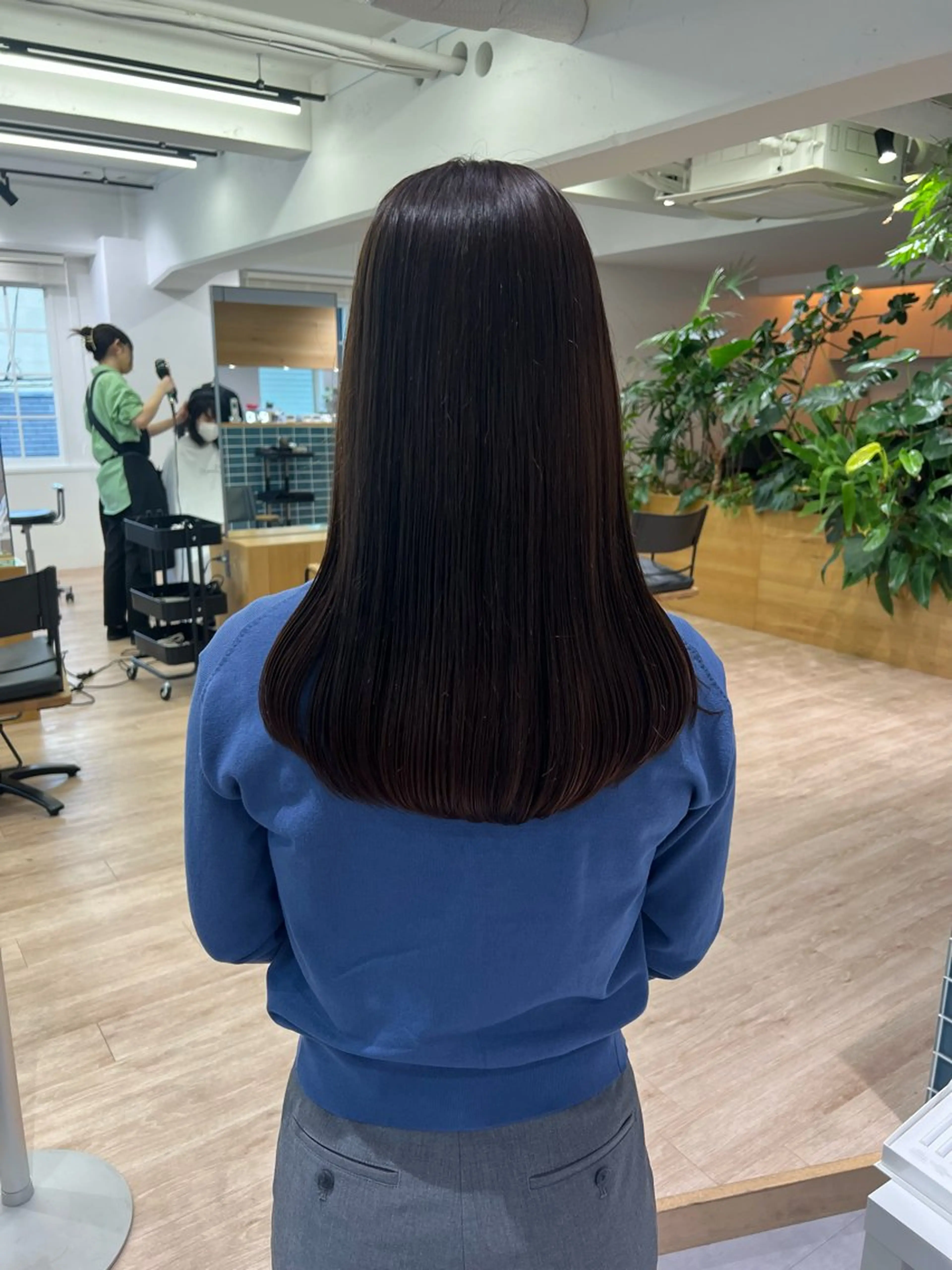 ロング ヘアカラー トリートメント 田中 愛梨のヘアスタイル