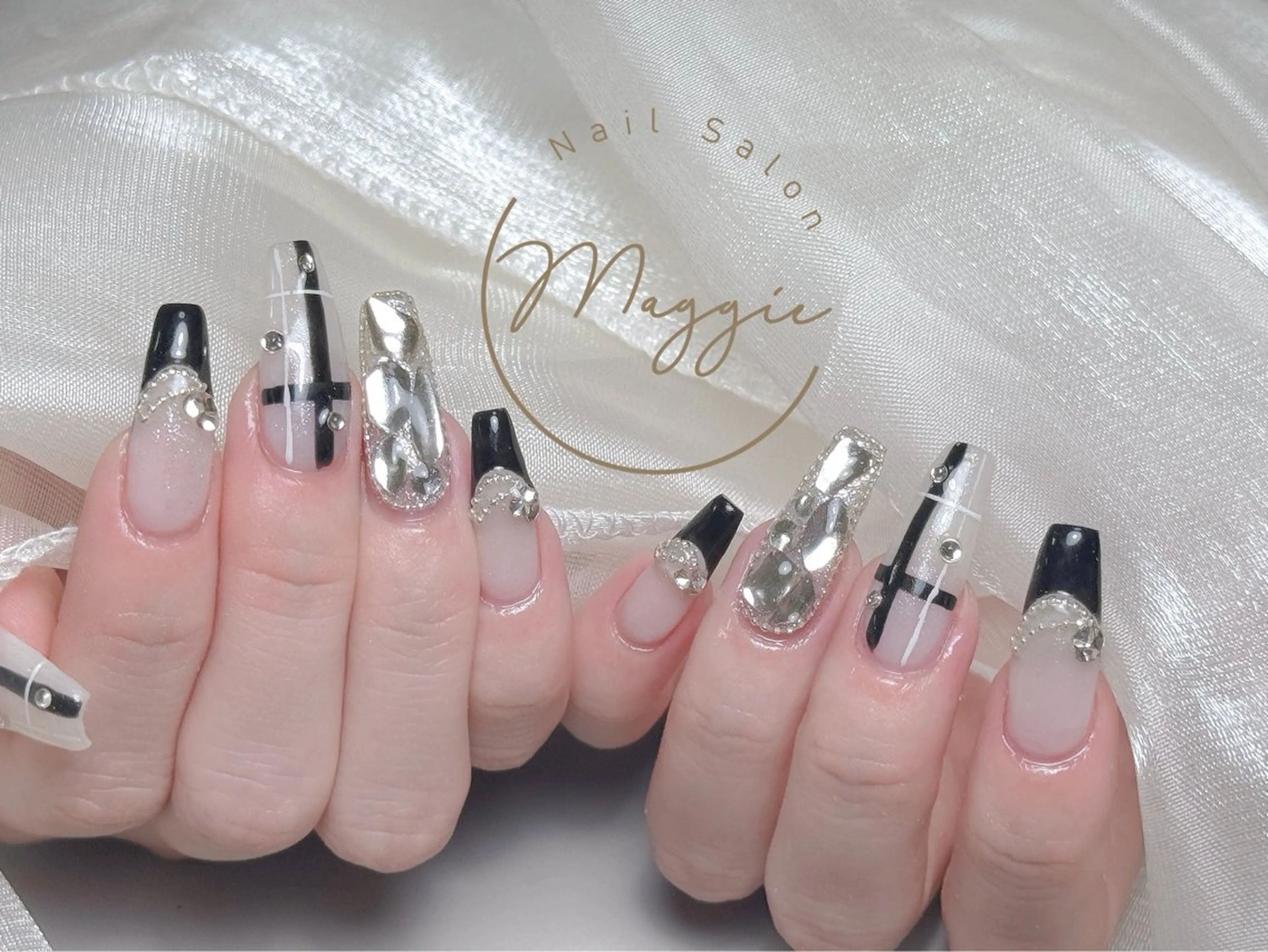 ネイル Maggie Nail🦩のネイルデザイン