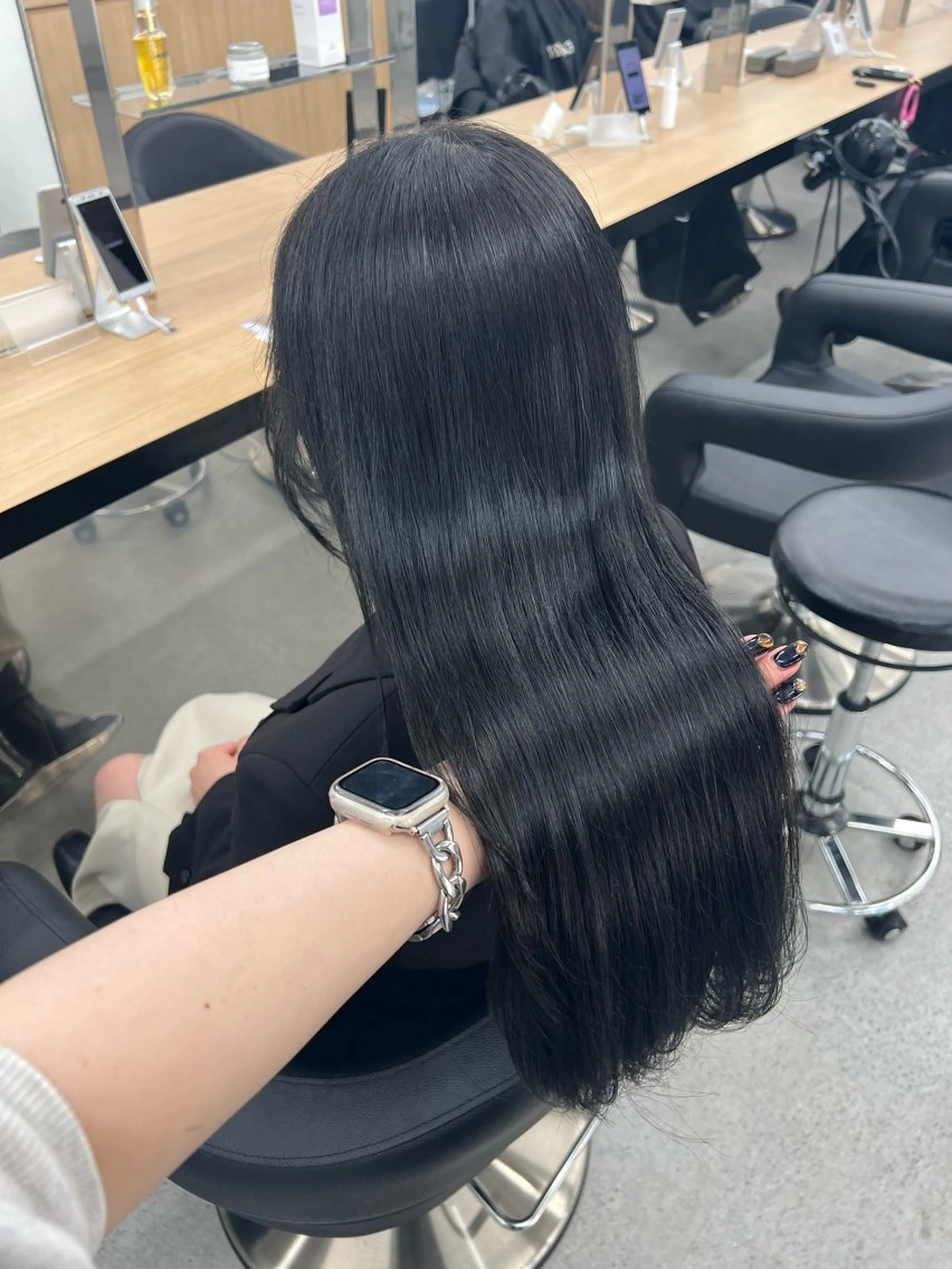 ロング カラー カット ヘアカラー トリートメント 暗髪🩶ラベンダー/ ブルー/ユウナ🤍のヘアスタイル