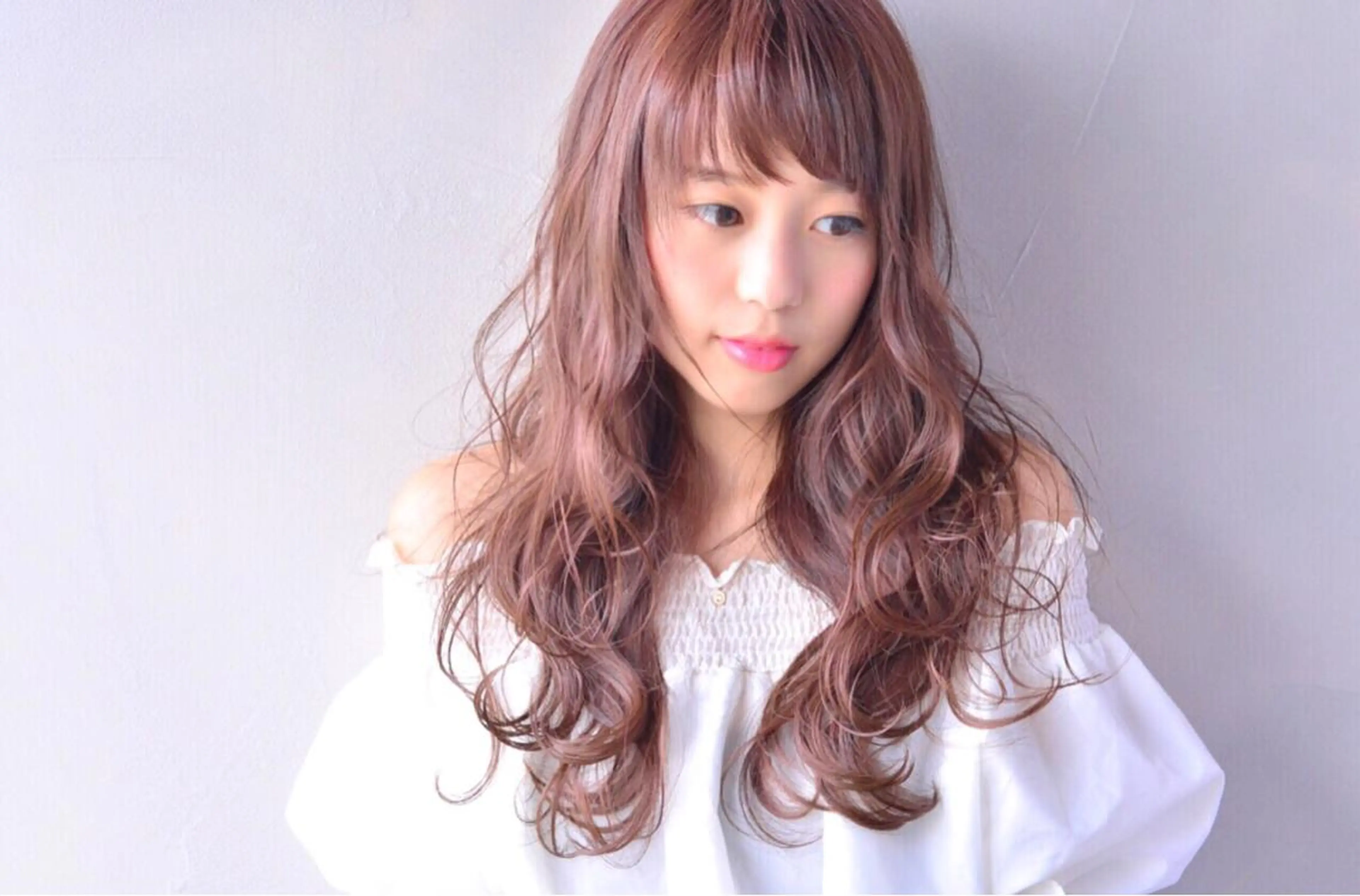 セミロング ロング カラー パーマ ヘアアレンジ ピンクカラー autre所属・大久保 ひでなりのヘアスタイル