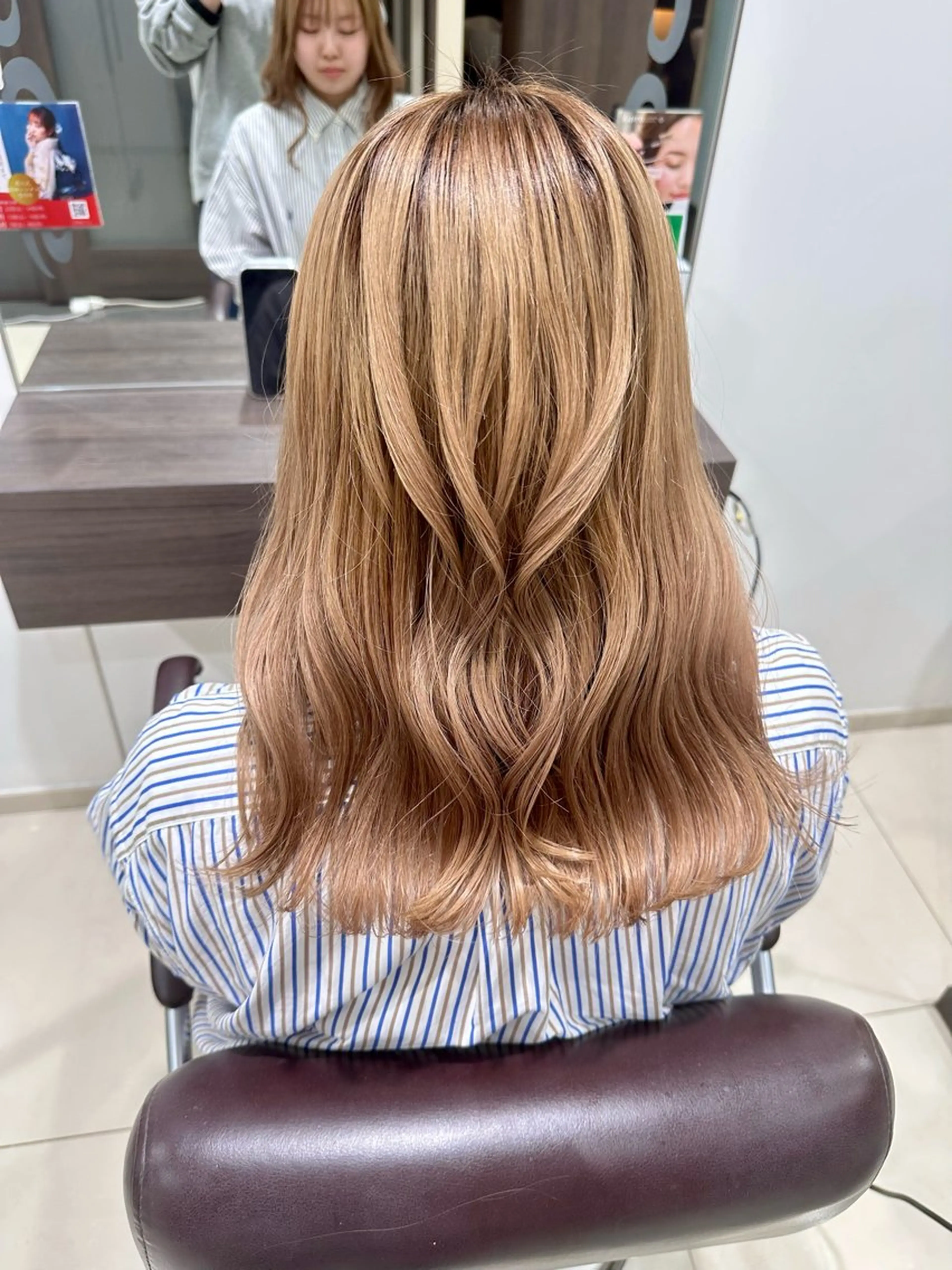 ロング カラー ベージュカラー ブリーチ ヘアカラー 艶カラー/縮毛矯正/ ブリーチカラー/みなのヘアスタイル