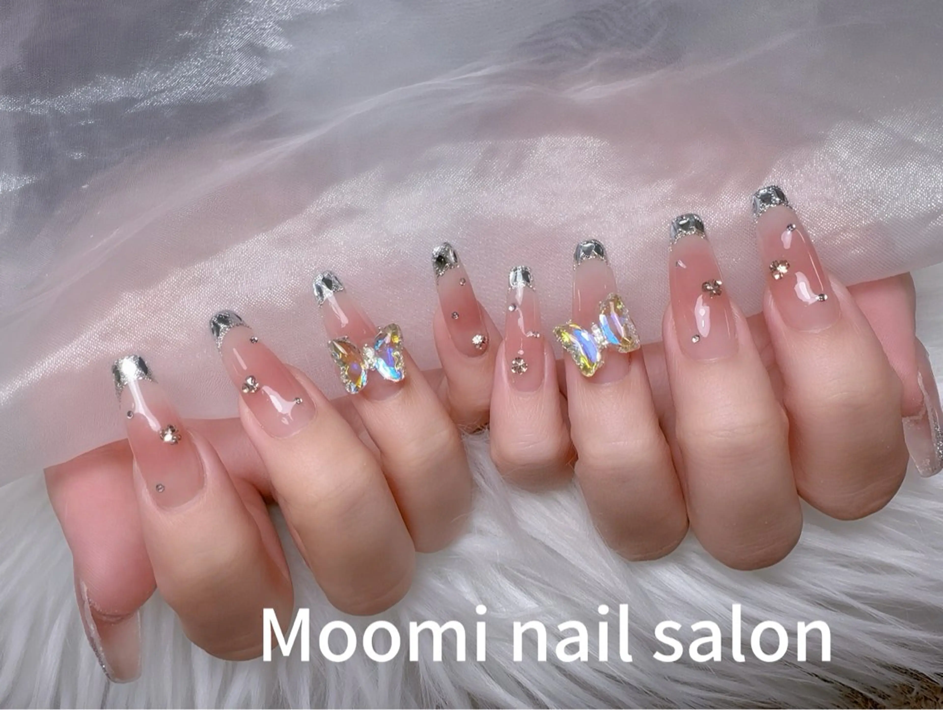 ロング ハンドネイル Moomi nail salonのネイルデザイン